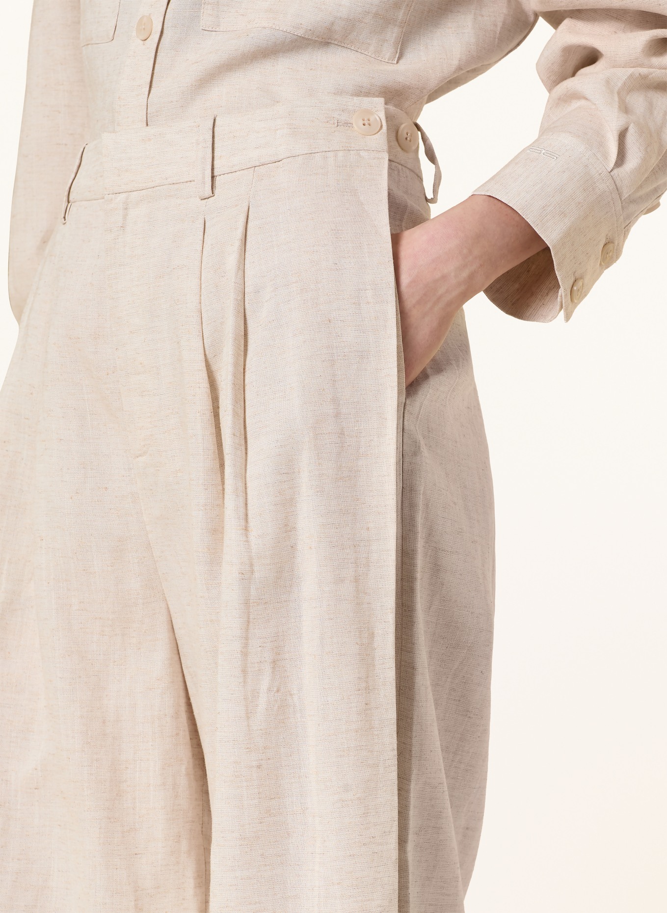 GESTUZ Bermudy GZRIAVA: KRÉMOVÁ / SVĚTLE HNĚDÁ