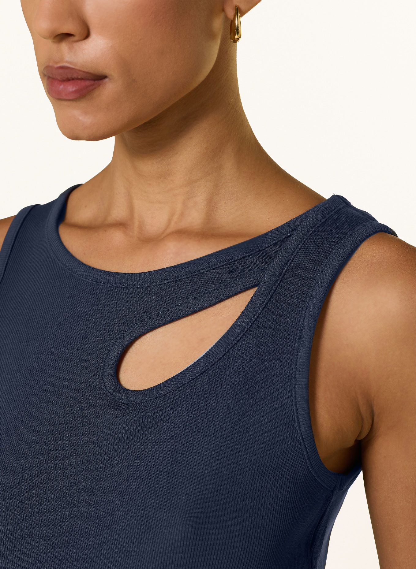 CARTOON Top mit Cut-out: DUNKELBLAU