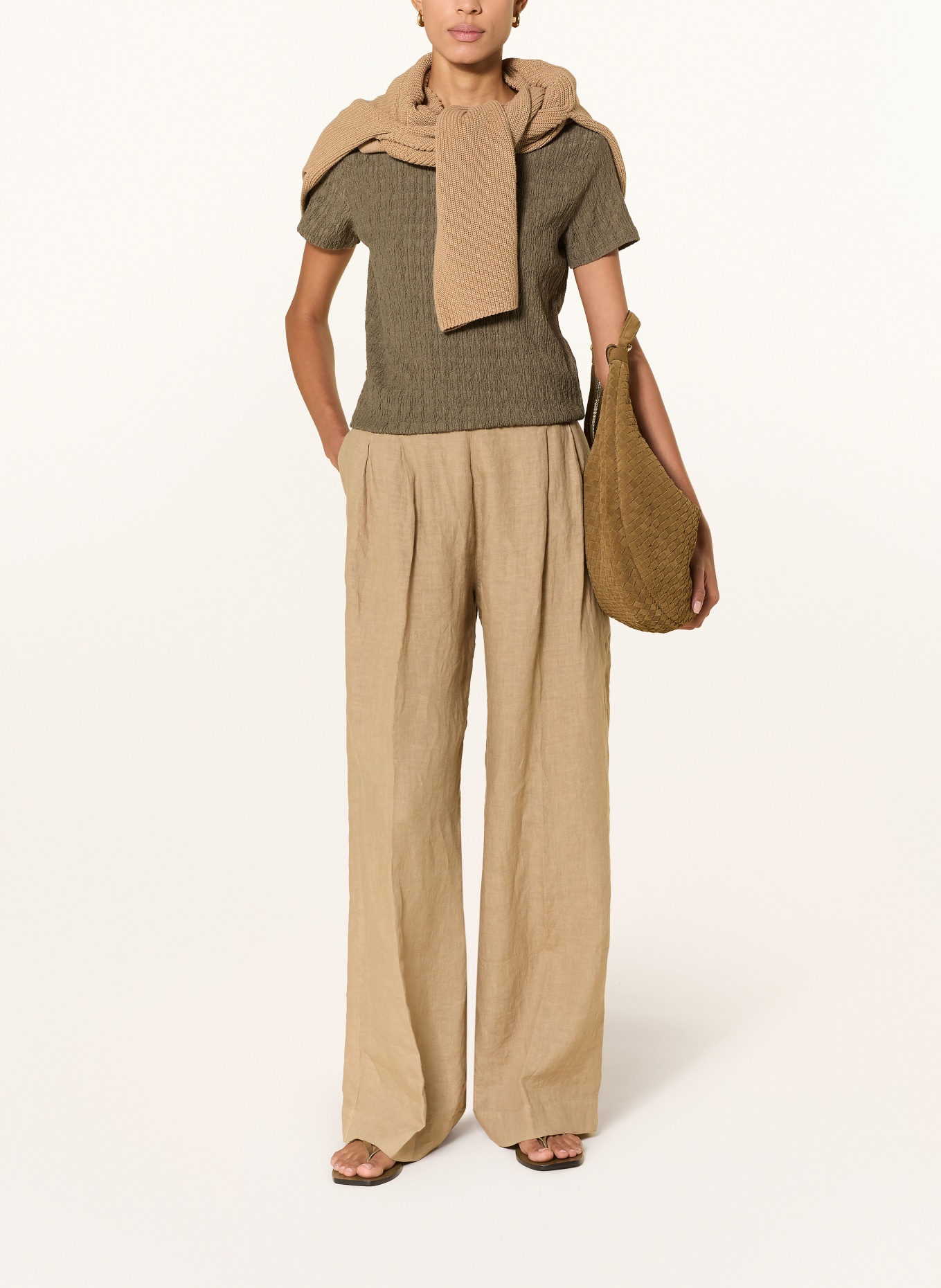 CARTOON T-shirt: OLIVE