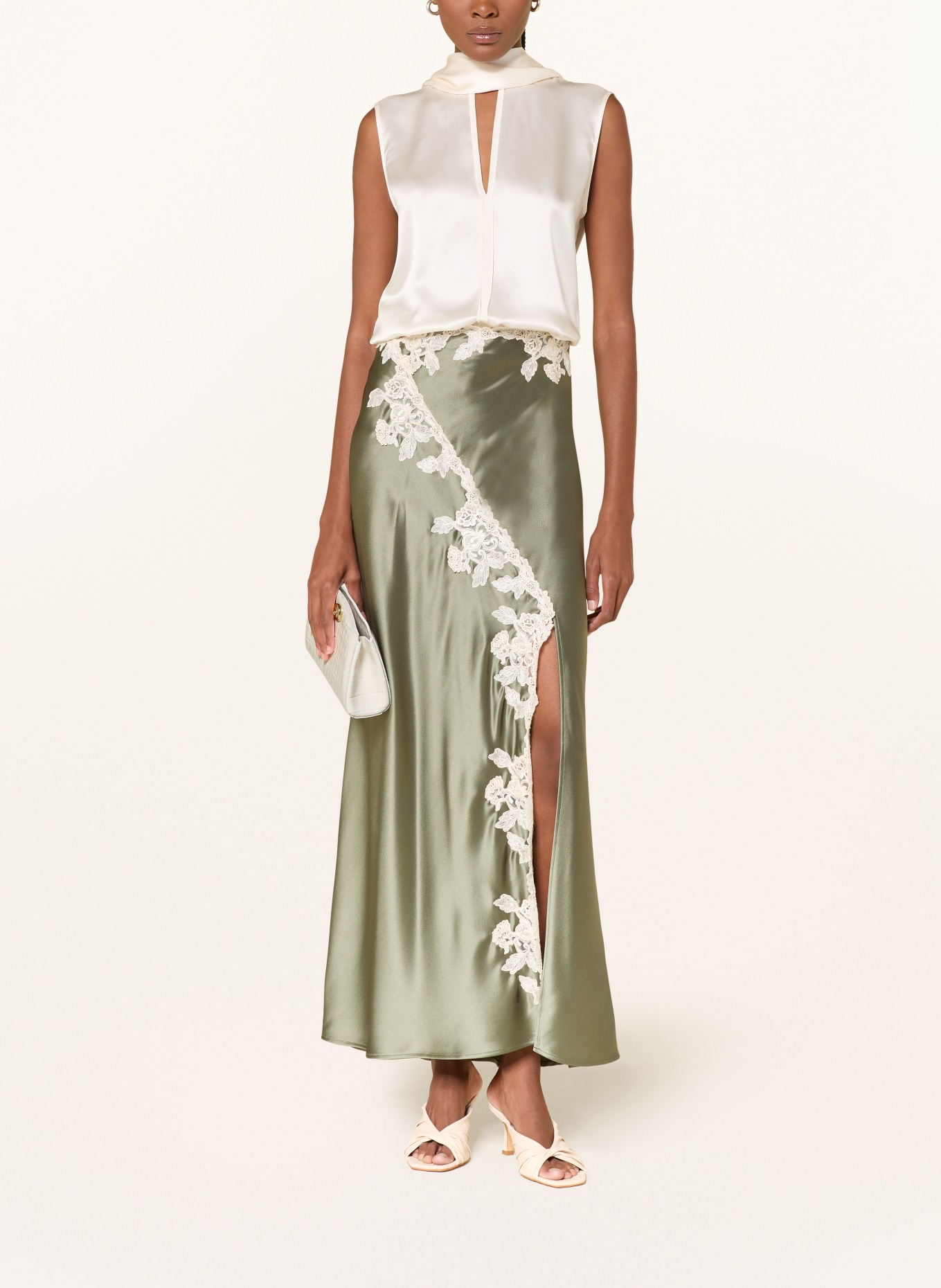 LIFFNER Clutch: WHITE