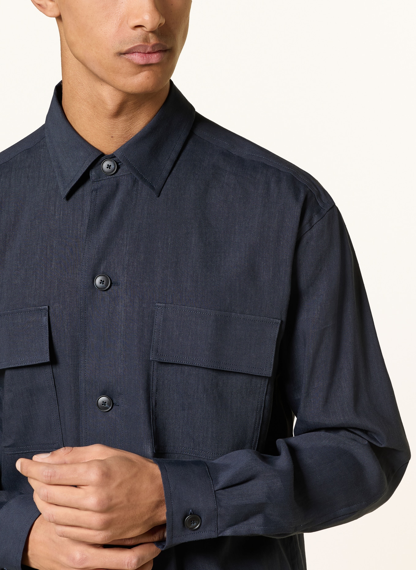 BOSS Hemd CAI Comfort Fit mit Leinen: DUNKELBLAU