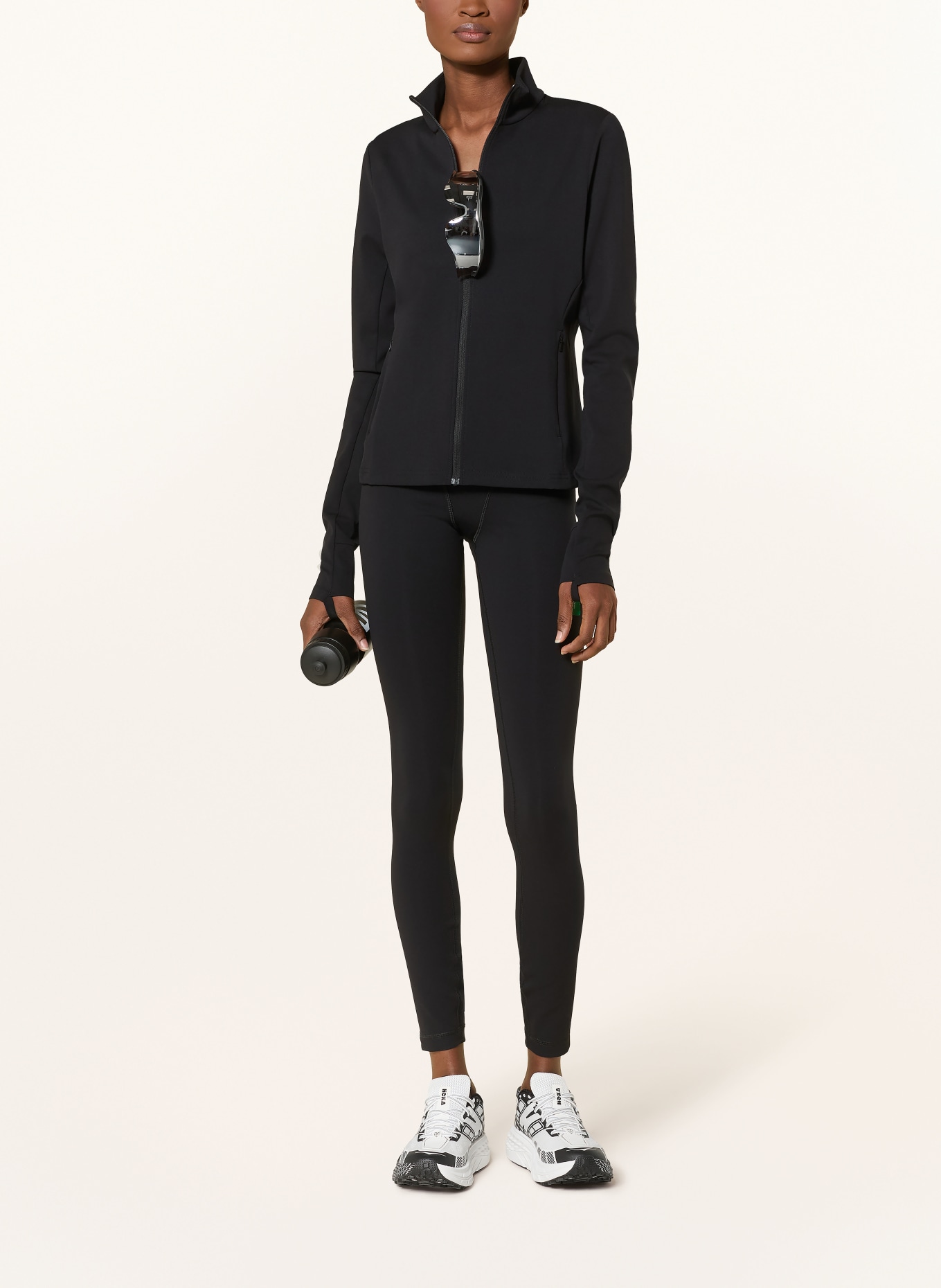 District Vision Trainingsjacke INTERLOCK: SCHWARZ