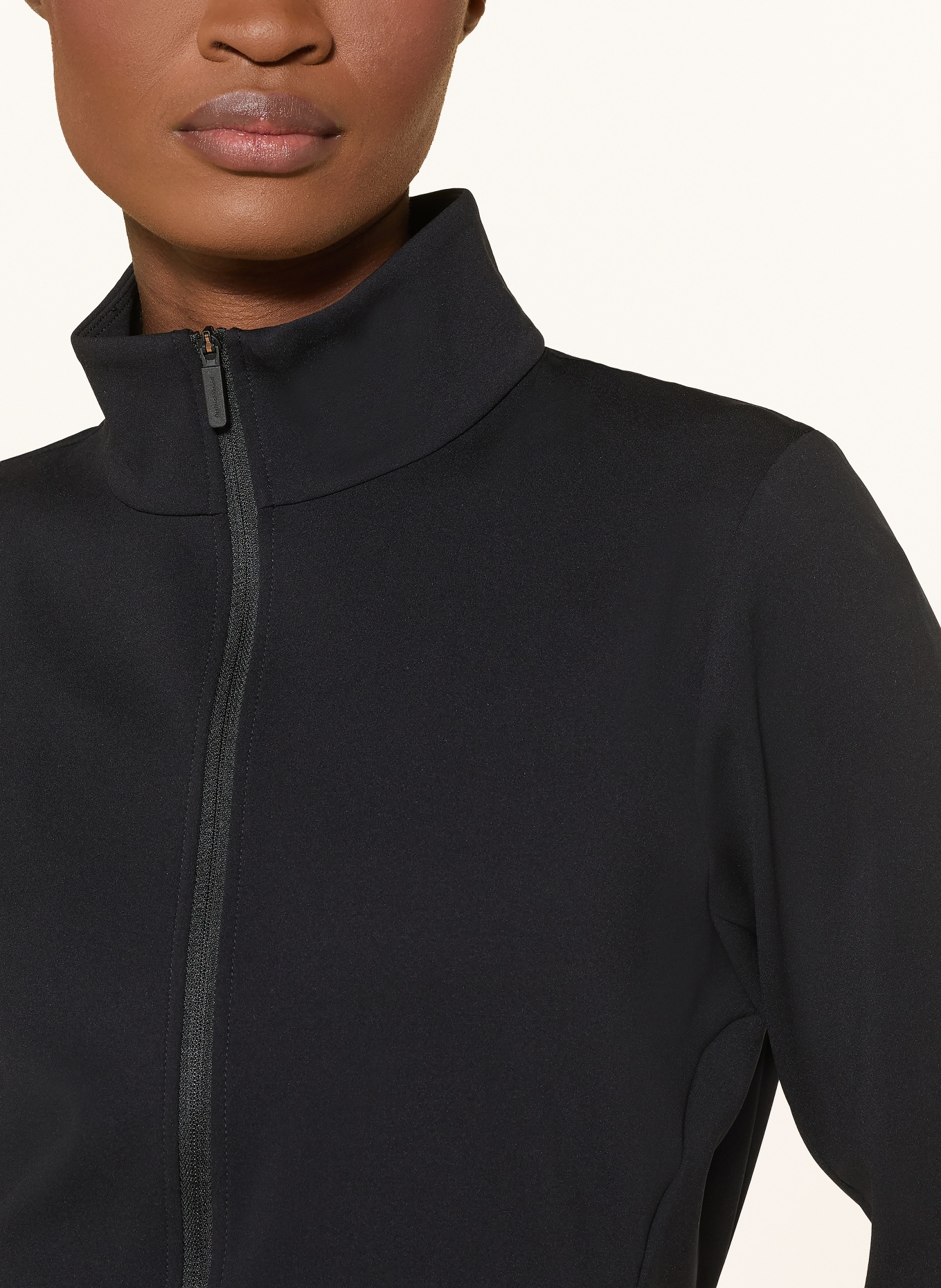 District Vision Trainingsjacke INTERLOCK: SCHWARZ