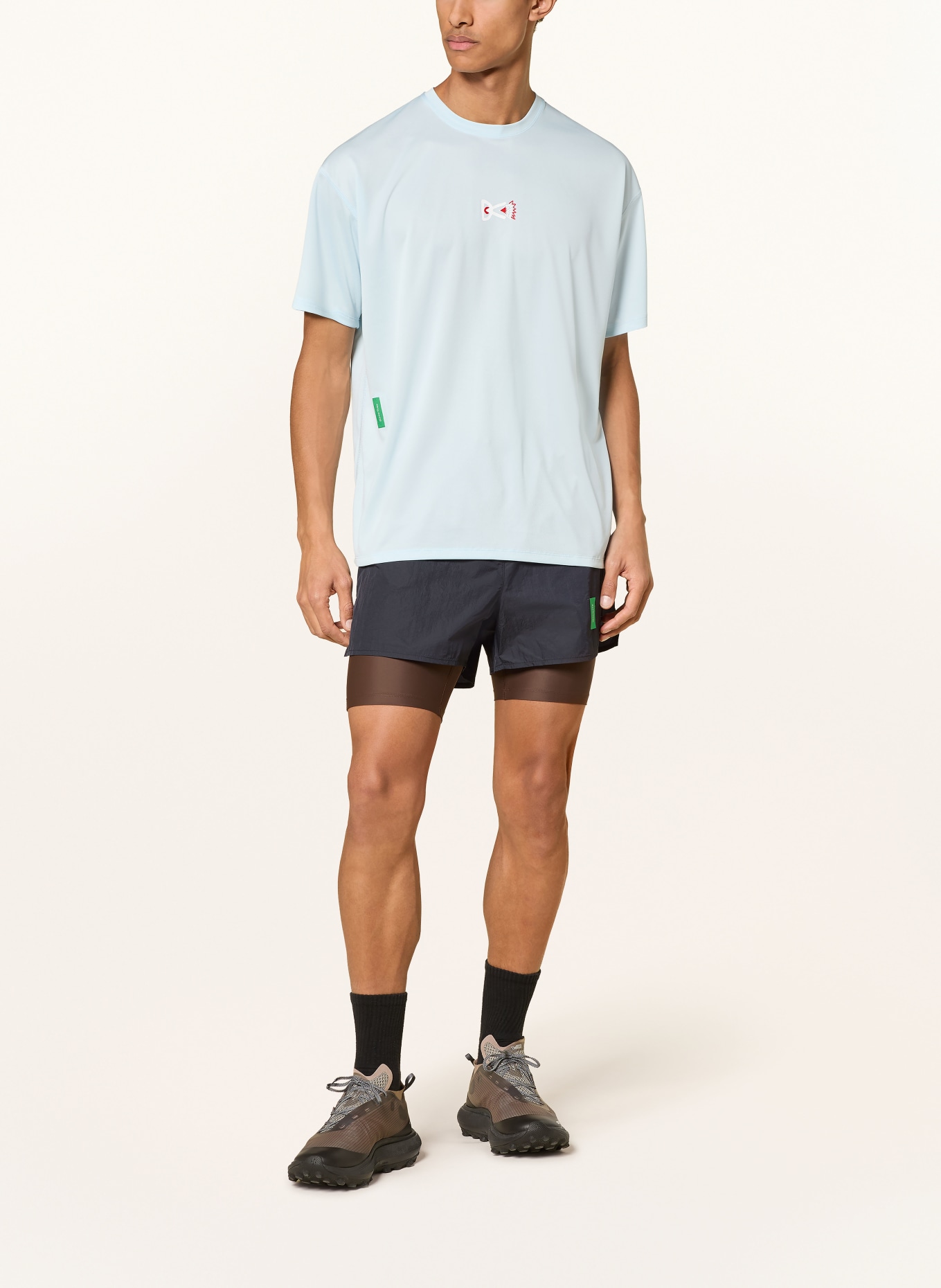 District Vision Běžecké šortky 2 v 1: ČERNÁ / HNĚDÁ / ZELENÁ