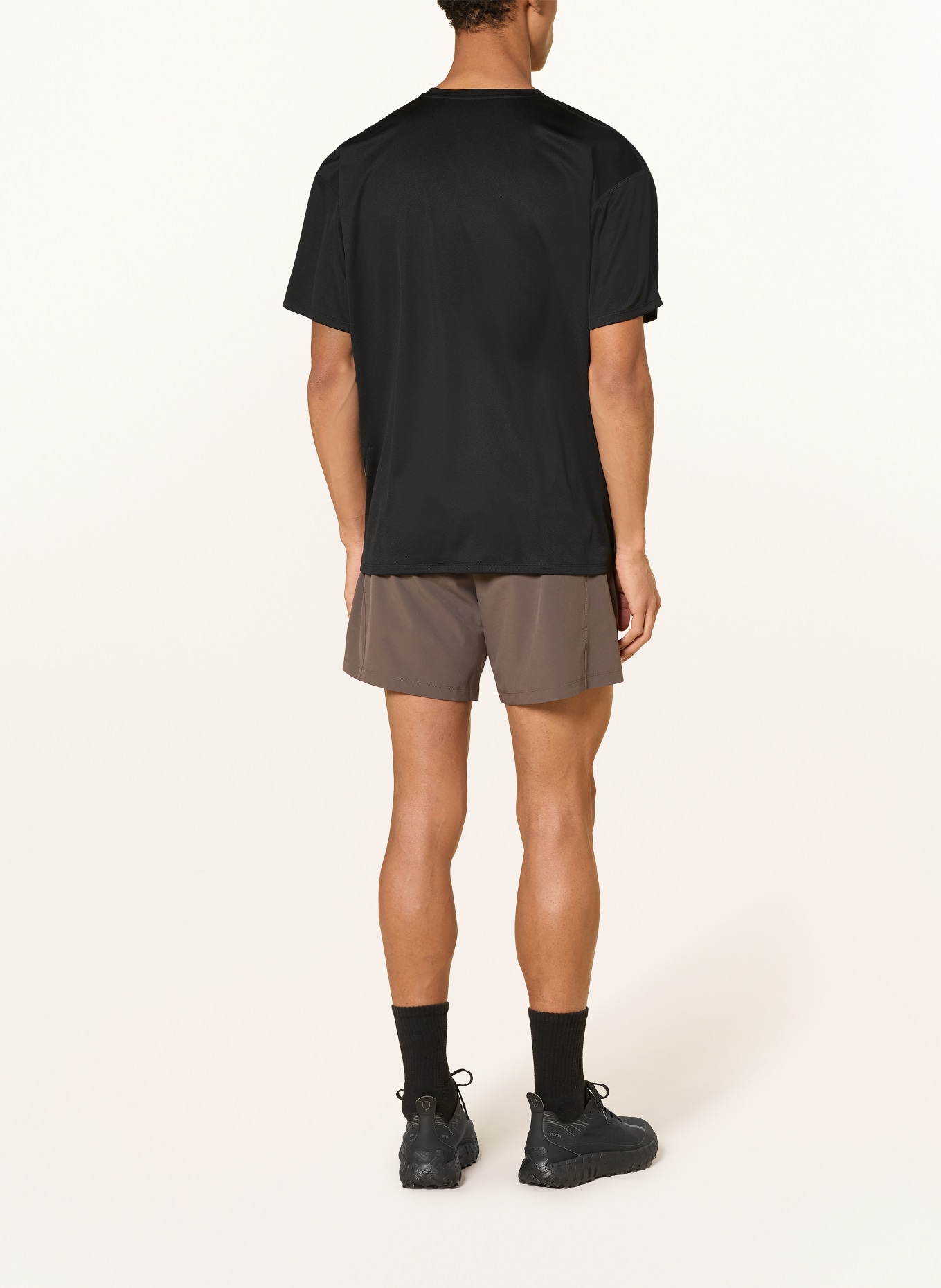 District Vision Běžecké tričko: ČERNÁ / ČERVENÁ / ZELENÁ