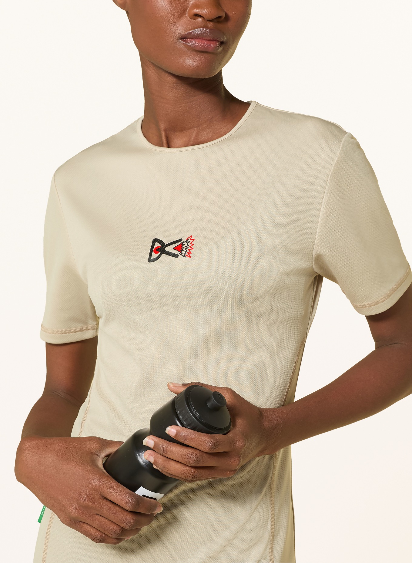 District Vision T-shirt PANELED TRAINING: BEIGE