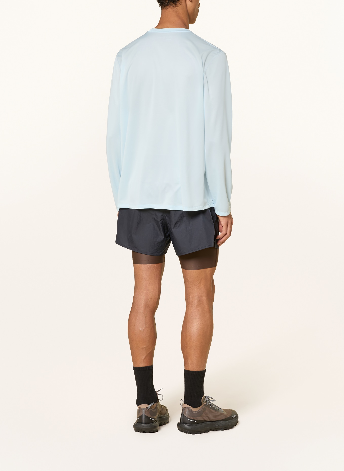 District Vision Laufshirt: HELLBLAU / ROT / GRÜN