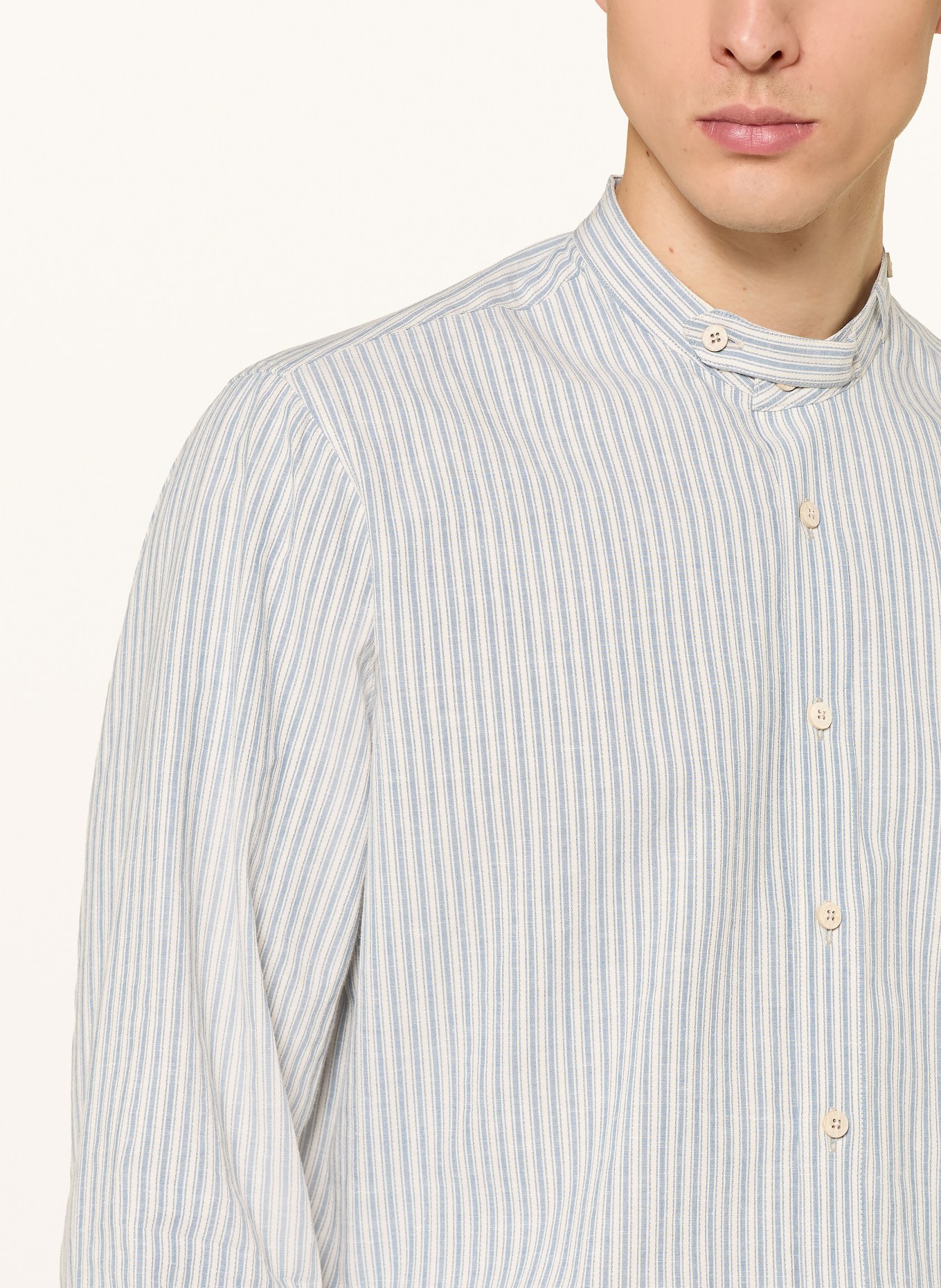 Johann & Johanna Chemise traditionnelle coupe ajustée à col montant: BLEU CLAIR / BEIGE