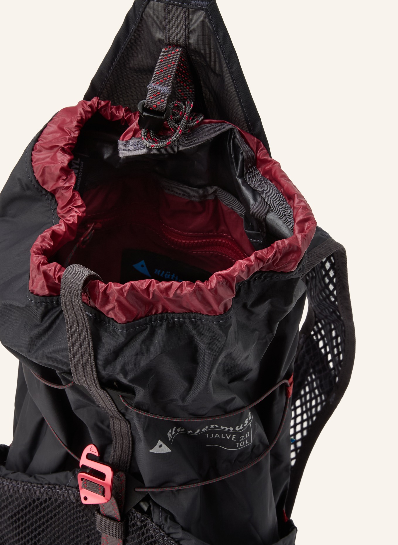 Klättermusen Rucksack TJALVE 2.0 10 l: SCHWARZ / ROT