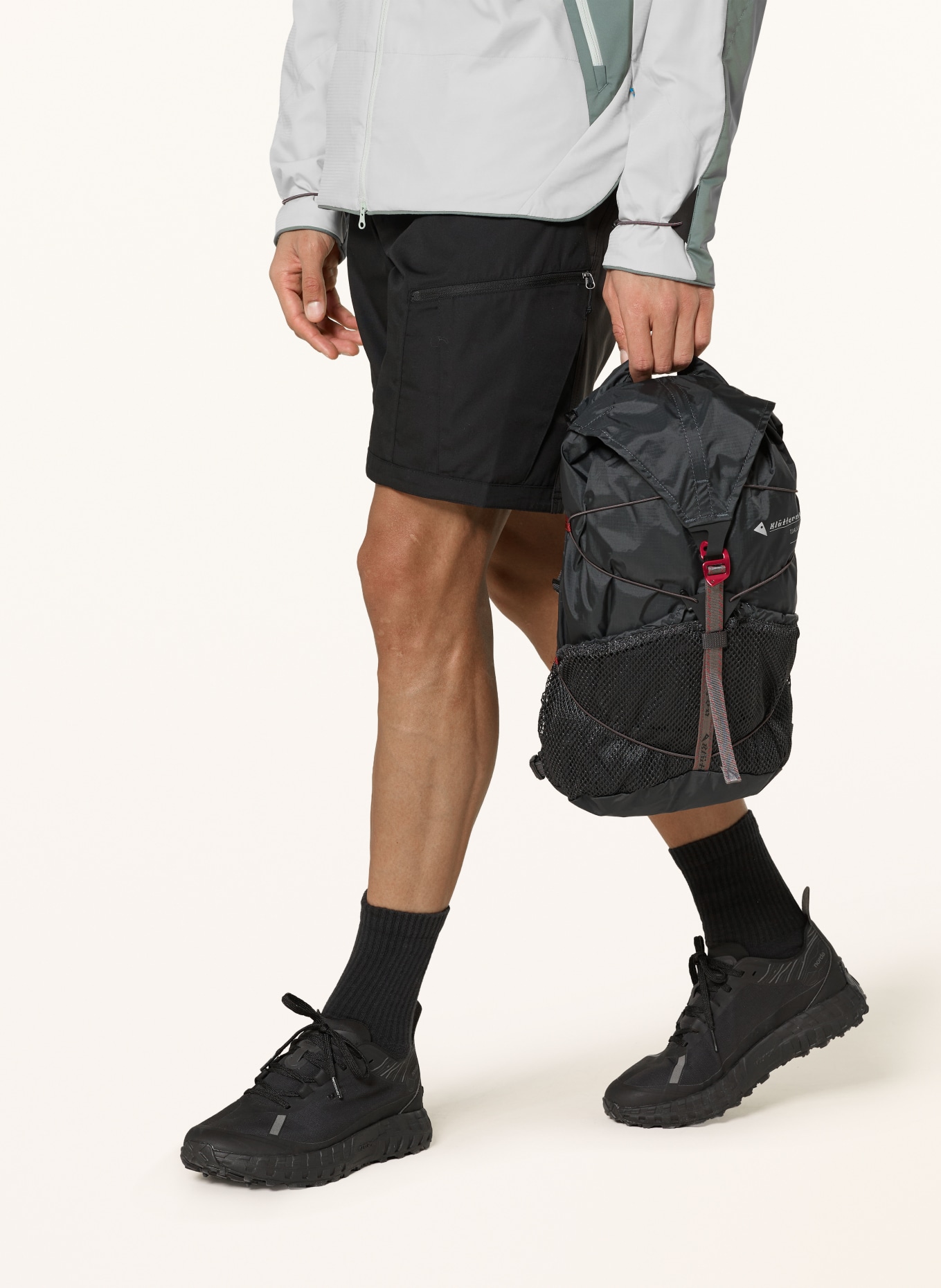 Klättermusen Rucksack TJALVE 2.0 10 l: SCHWARZ / ROT