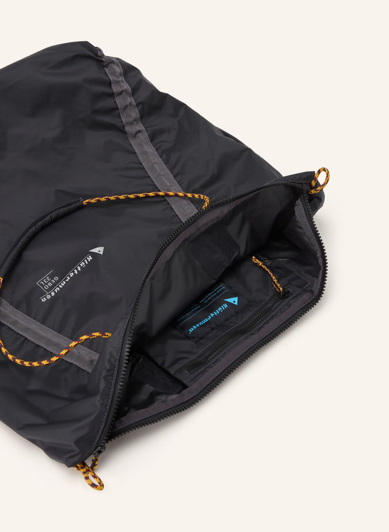 Klättermusen Umhängetasche GEBO 23 l: SCHWARZ