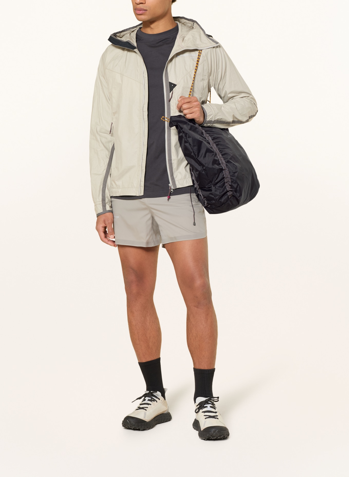 Klättermusen Umhängetasche GEBO 23 l: SCHWARZ