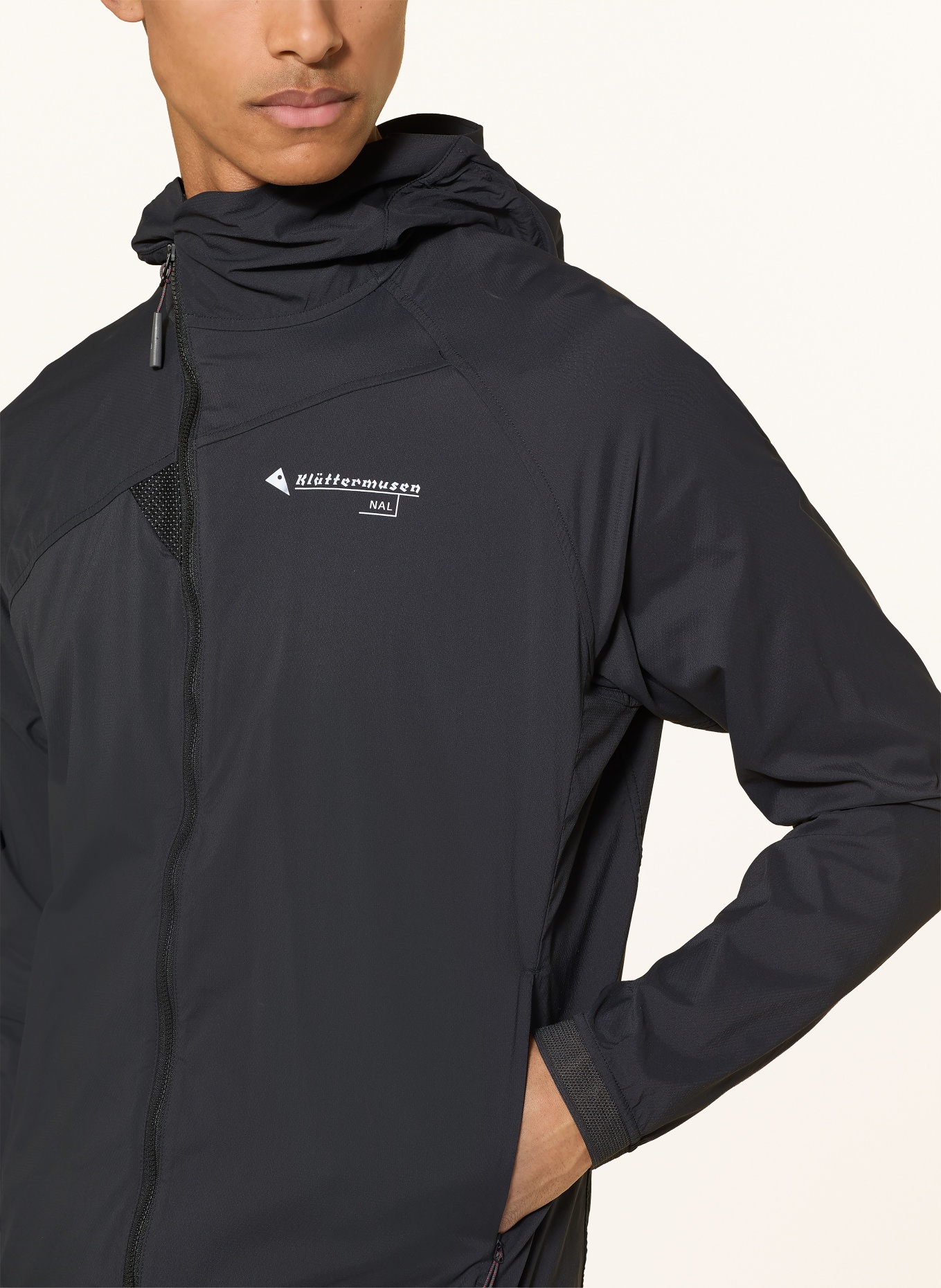 Klättermusen Wiatrówka NAL: CZARNY