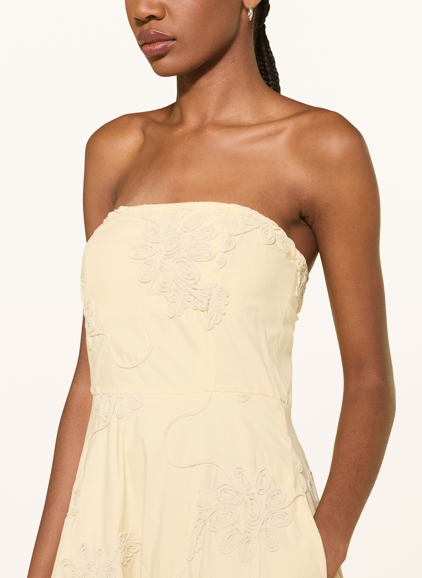 ROTATE Kleid im Materialmix: CREME