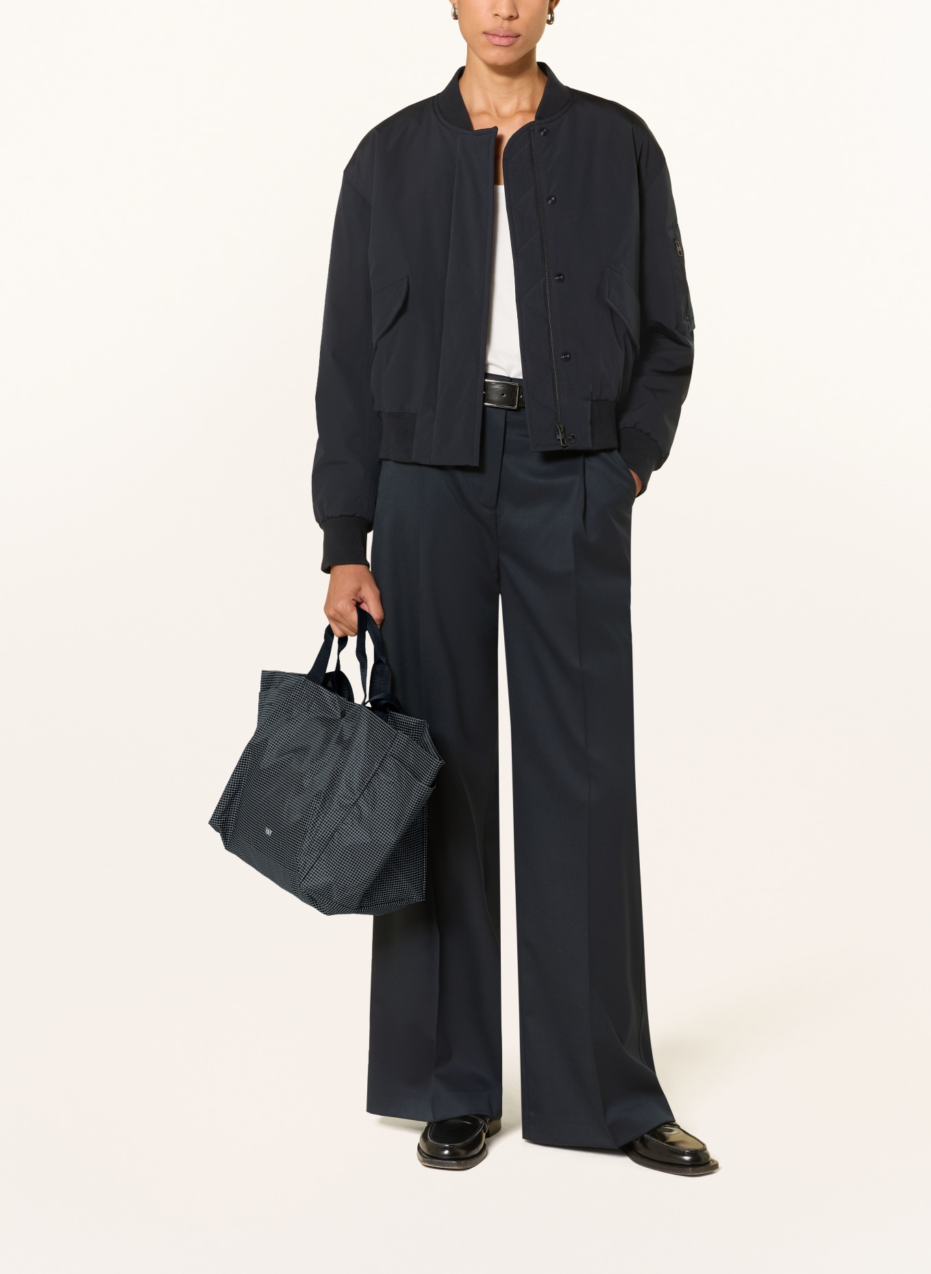 HAY Weekender GRID SMALL: DONKERBLAUW / WIT