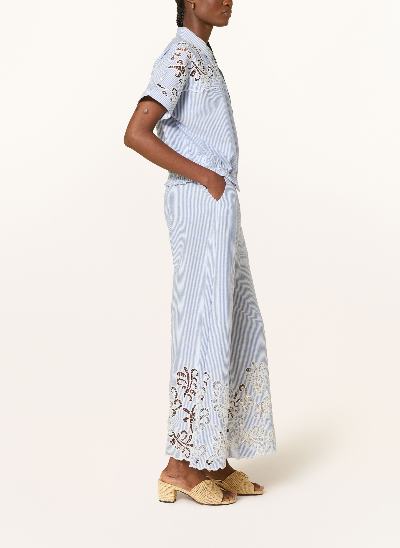 SUNCOO JOSS pants with eyelet lace: LIGHT BLUE / WHITE