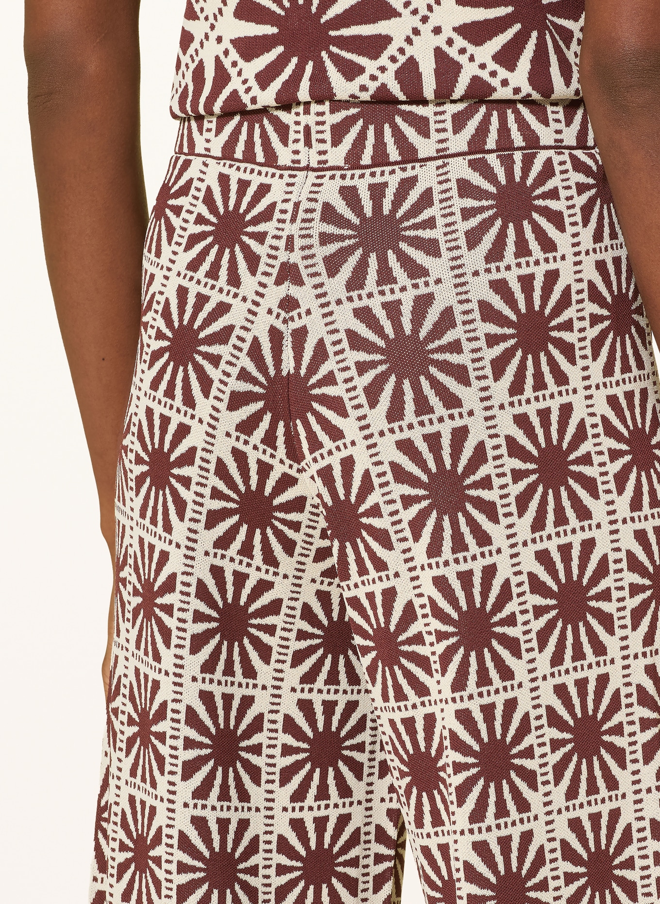 SUNCOO Gebreide broek JASPER: BRUIN / WIT