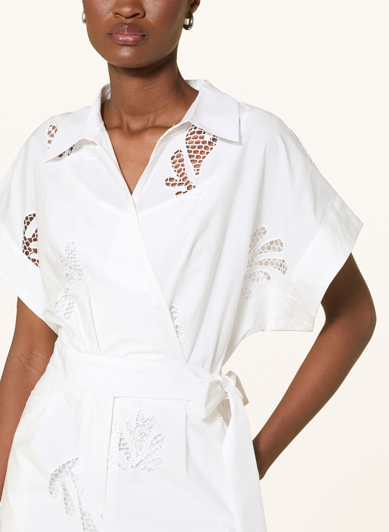 SUNCOO Kombinéza TRACY v zavinovacím stylu s děrovanou krajkou: REŽNÁ