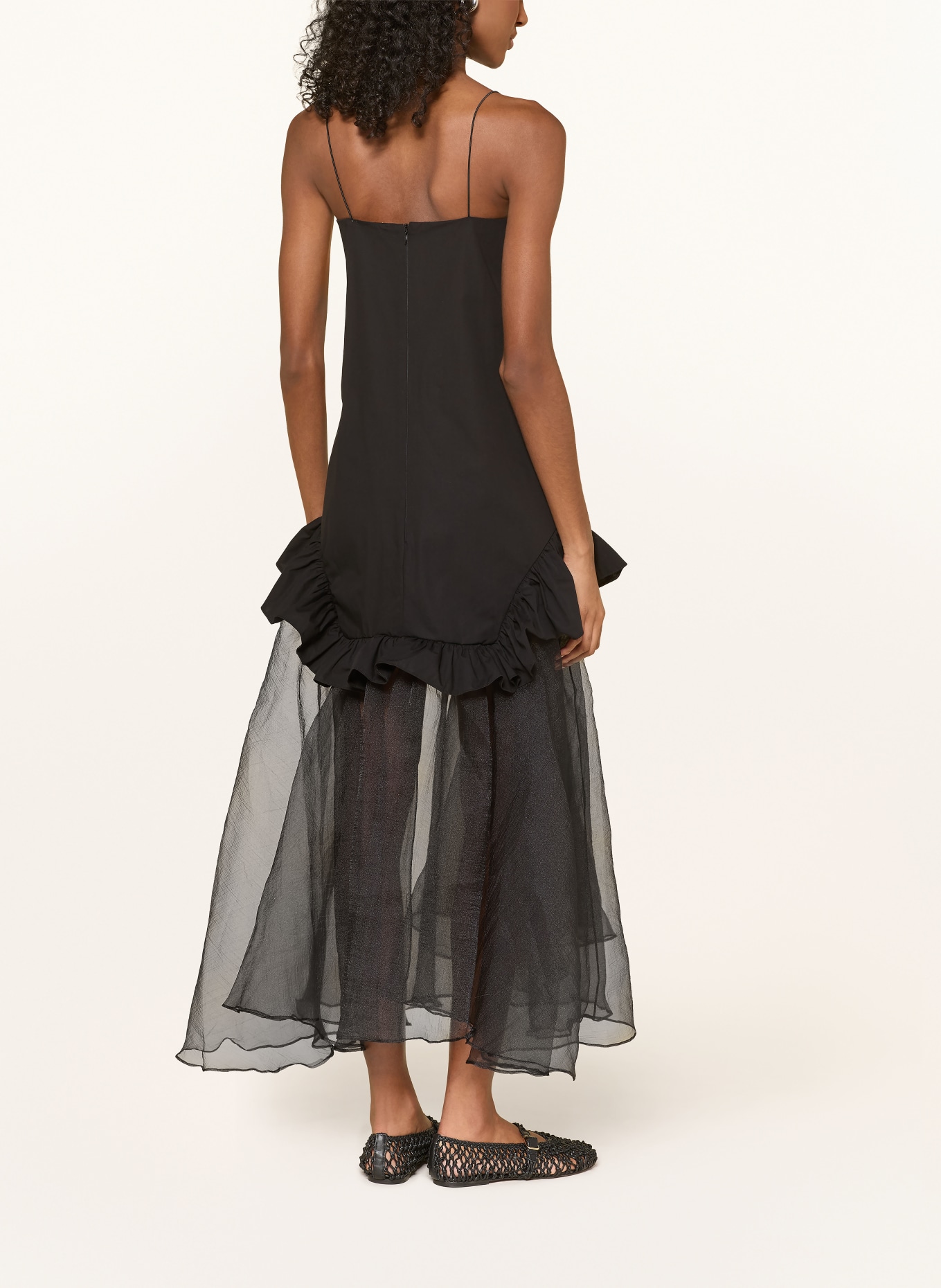 ESTHÉ Šaty s volánky: ČERNÁ