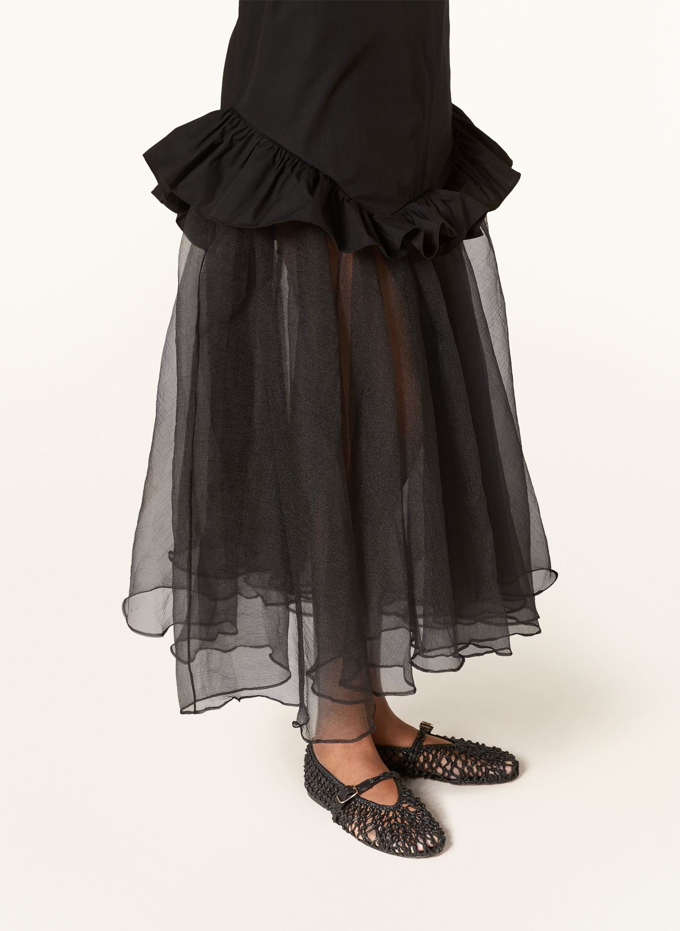 ESTHÉ Šaty s volánky: ČERNÁ