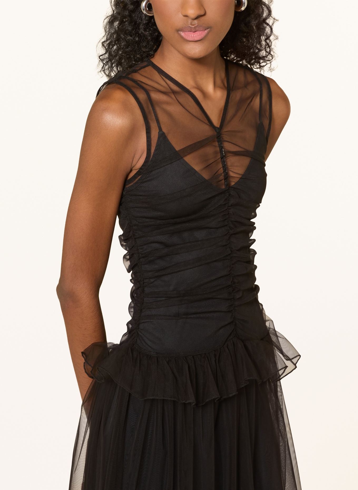 ESTHÉ Šaty s volánky: ČERNÁ