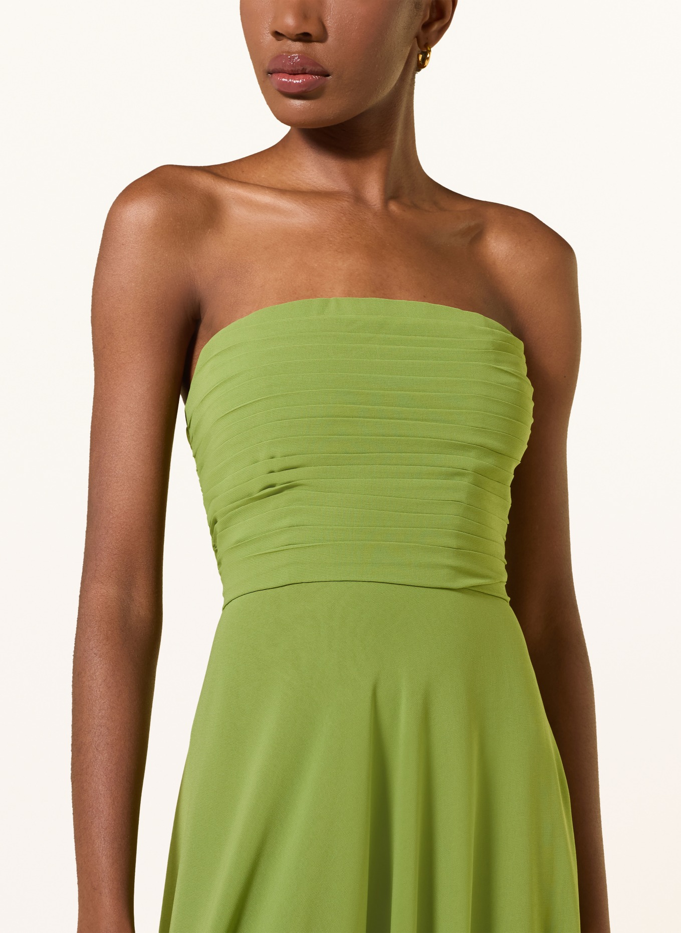 RETROFÊTE Off-Shoulder-Kleid LOUISA mit Volants: GRÜN