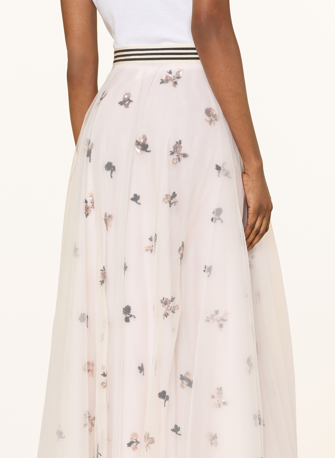 TALBOT RUNHOF Tylová sukně s hedvábím a flitry: KRÉMOVÁ / ZLATÁ / ČERNÁ