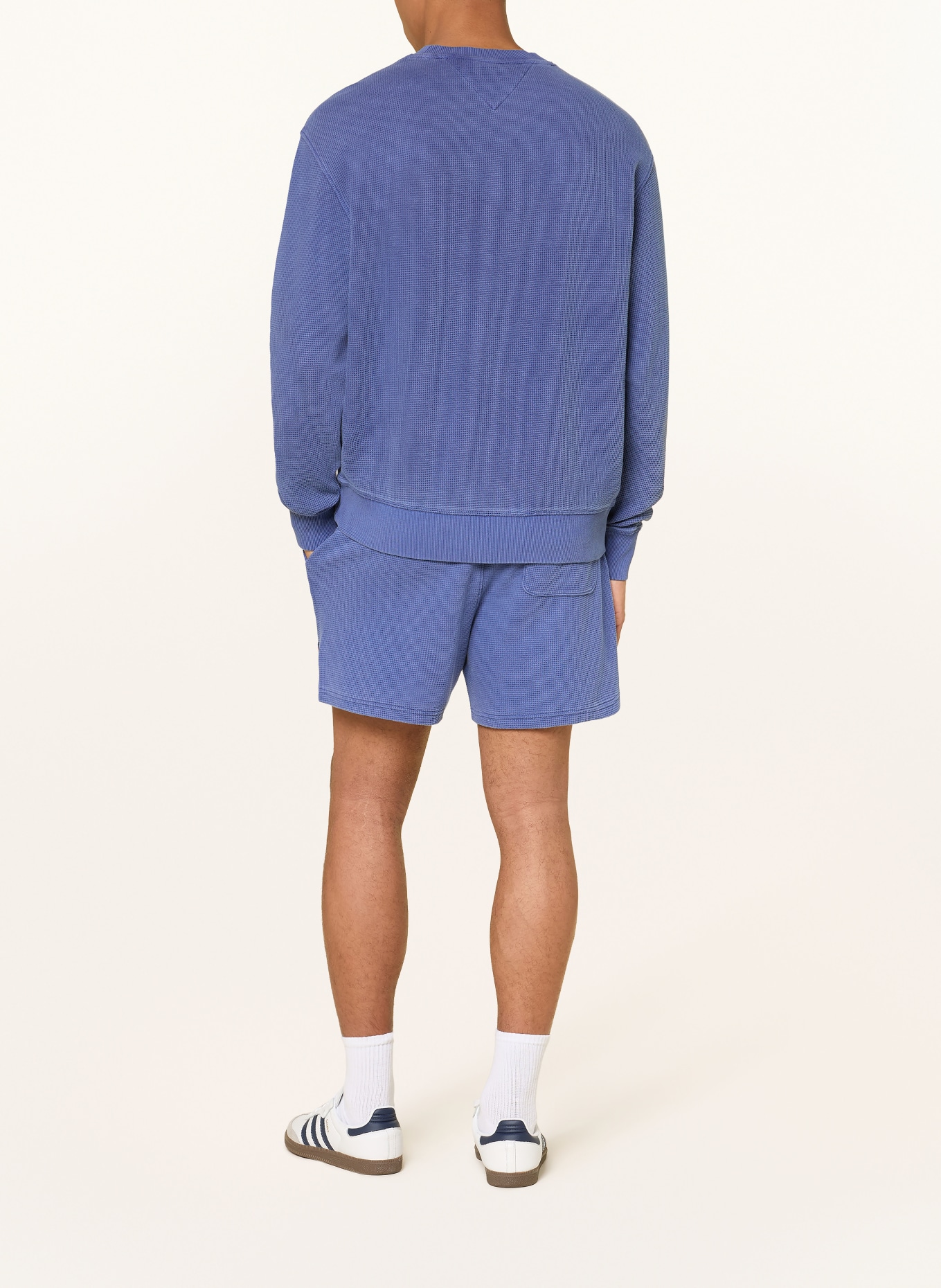 TOMMY JEANS Sweatshirt: BLAU