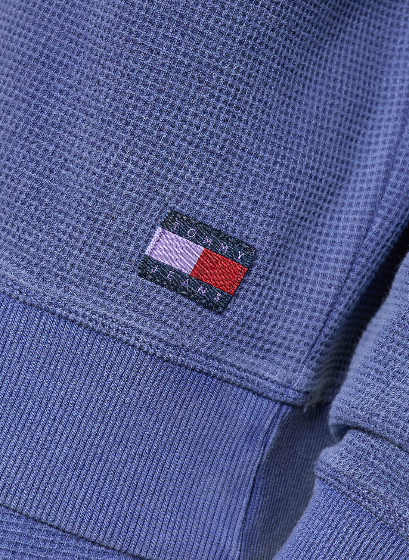 TOMMY JEANS Sweatshirt: BLAU