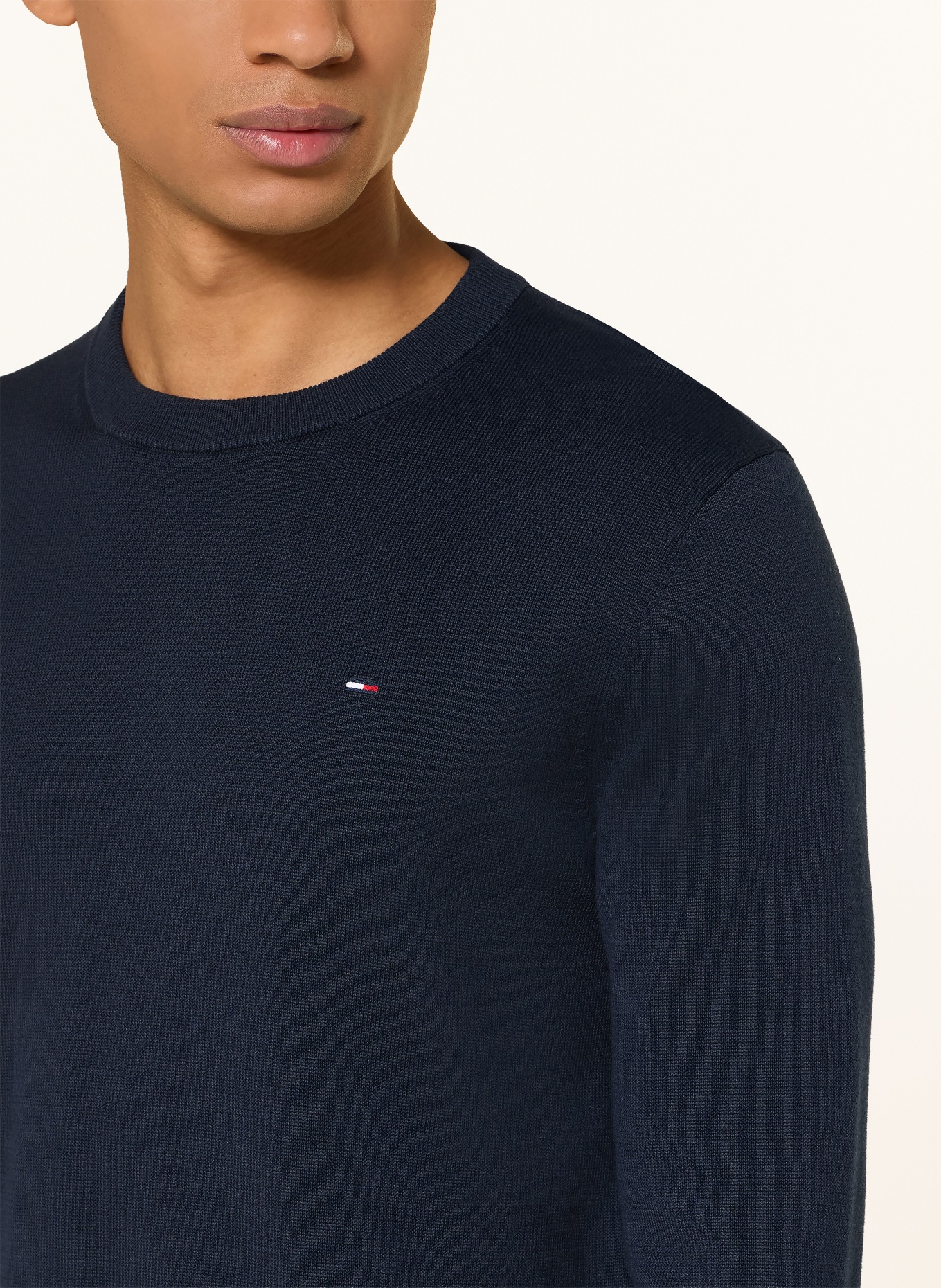 TOMMY JEANS pull: BLEU FONCÉ