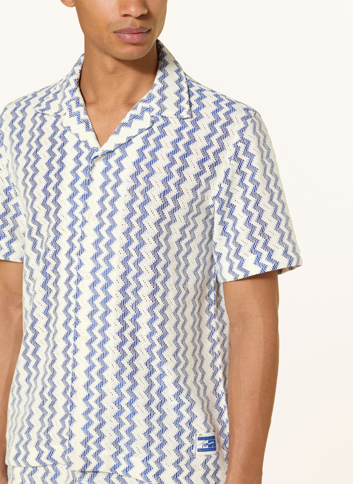 TOMMY JEANS Resorthemd Comfort Fit: WEISS / DUNKELBLAU