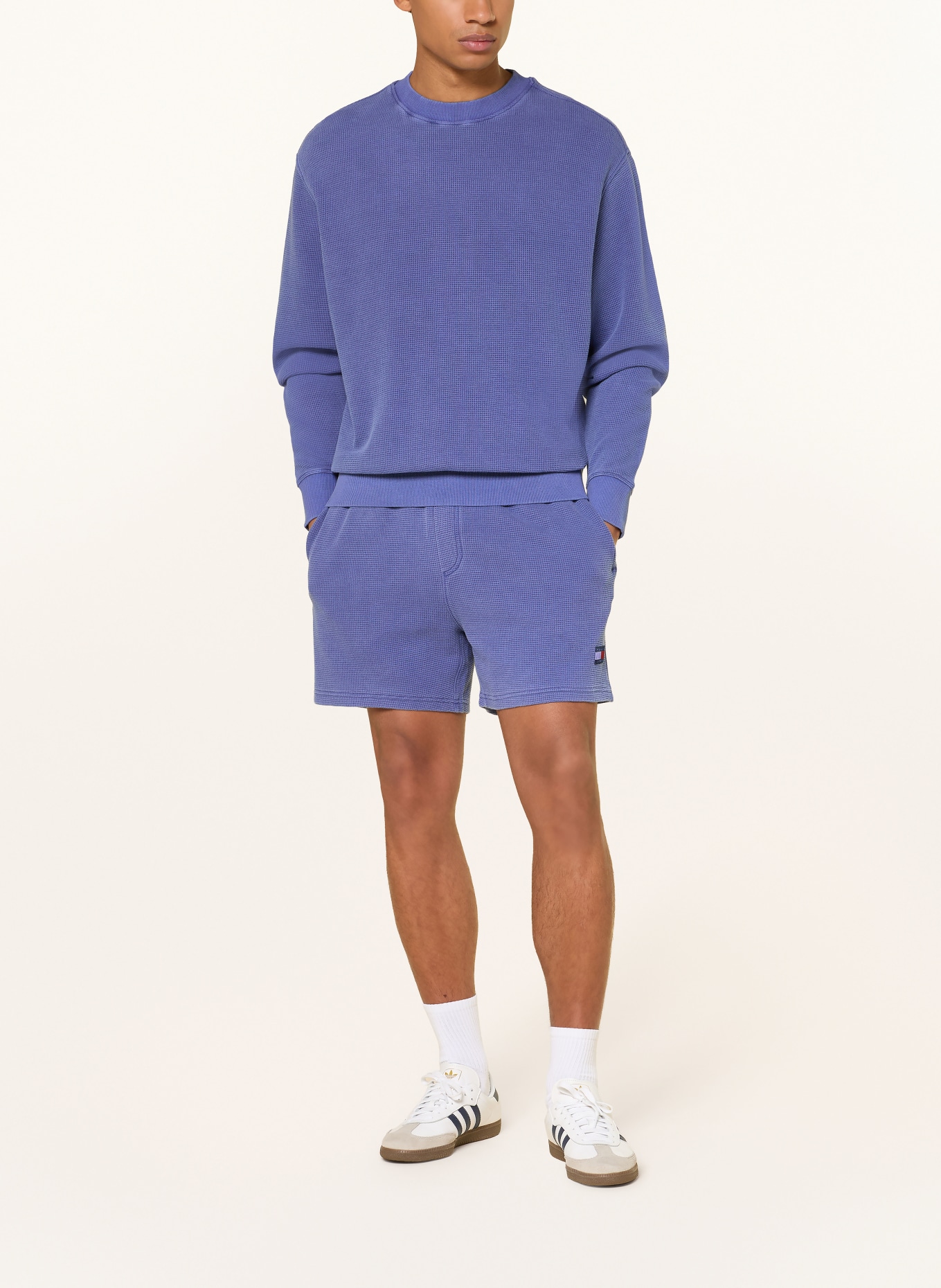 TOMMY JEANS szorty: NIEBIESKI