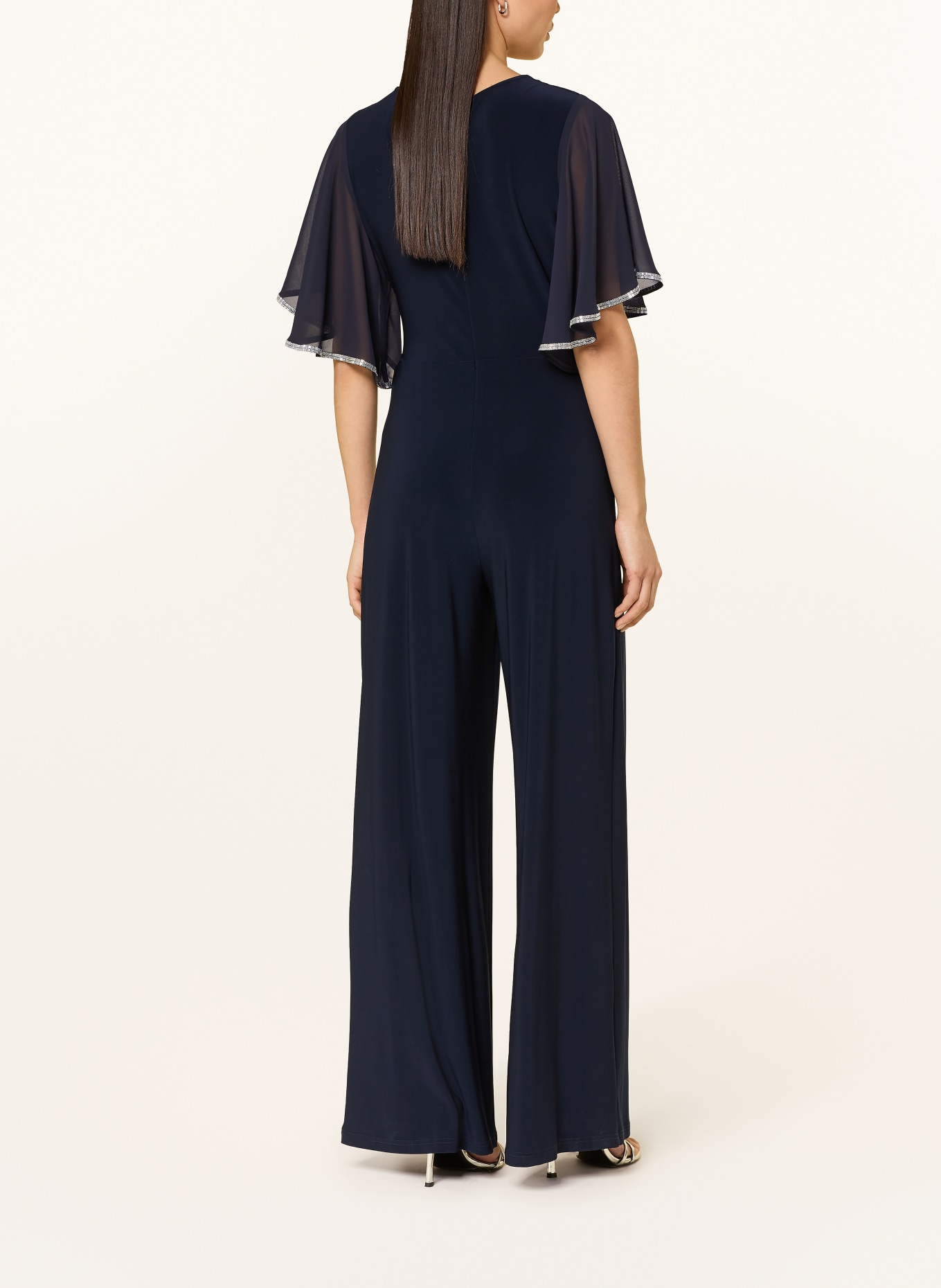 Joseph Ribkoff SIGNATURE Jumpsuit mit Schmucksteinen und Volants: DUNKELBLAU / SILBER
