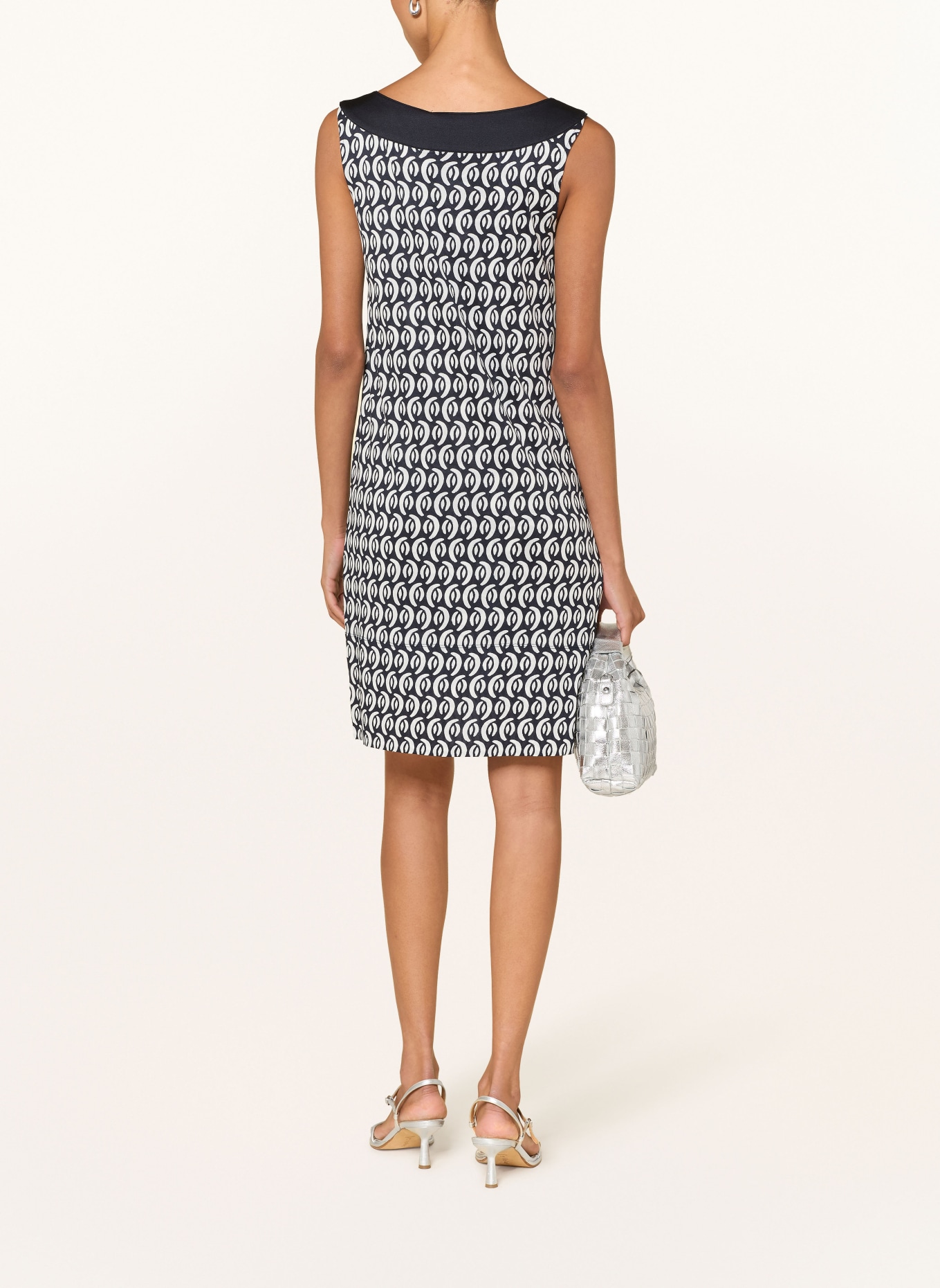 Betty Barclay Jersey dress: DARK BLUE / CREAM