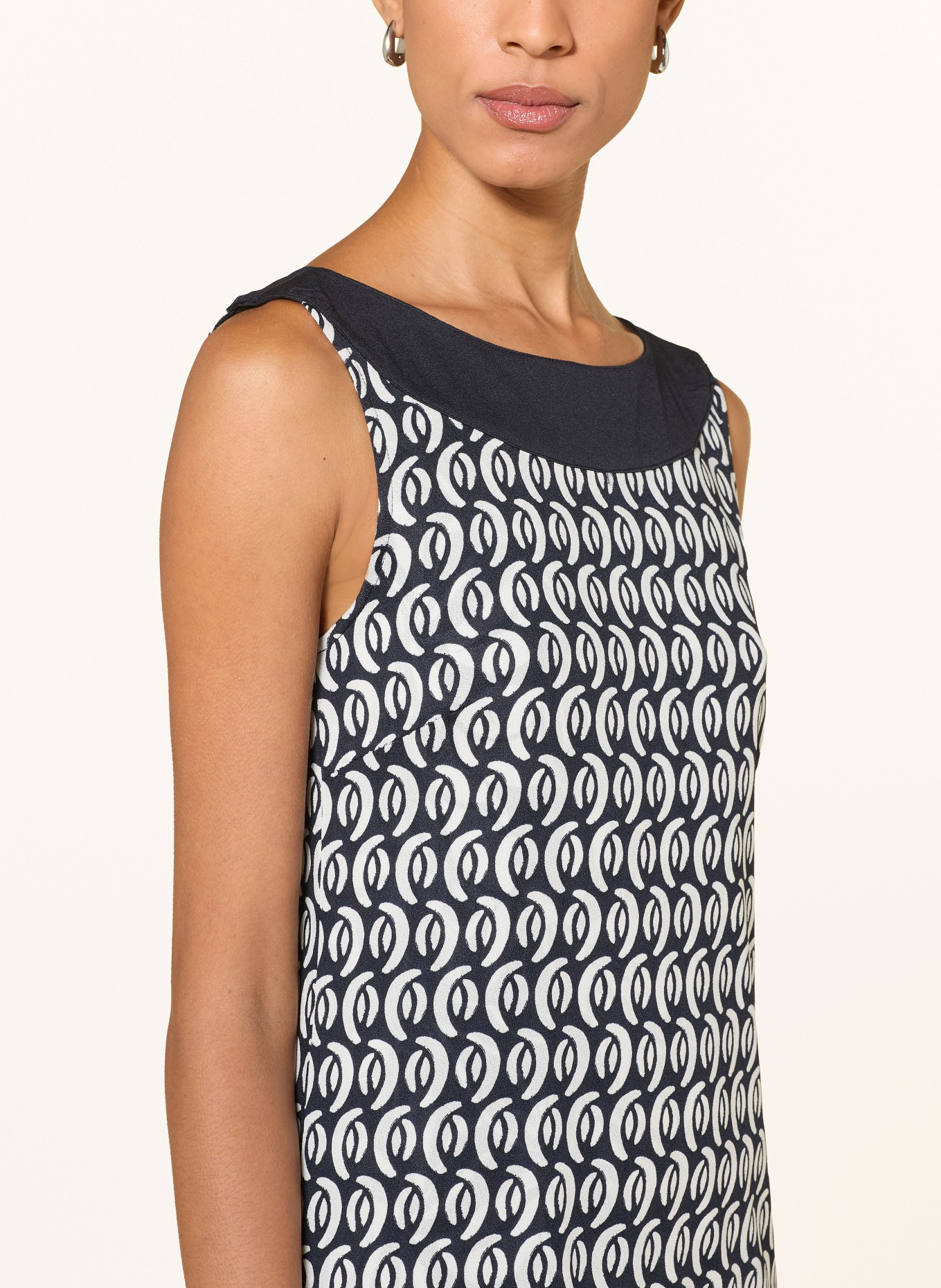 Betty Barclay Jersey dress: DARK BLUE / CREAM