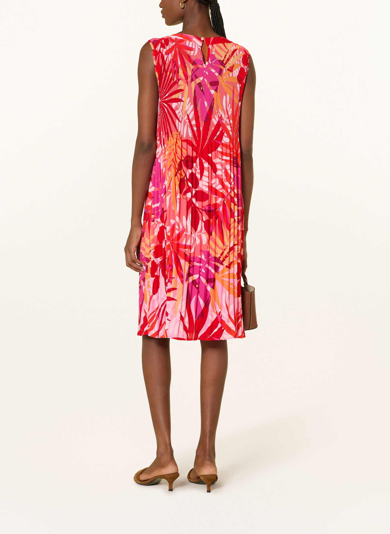 Betty Barclay plisované šaty: ČERVENÁ / RŮŽOVÁ / ORANŽOVÁ