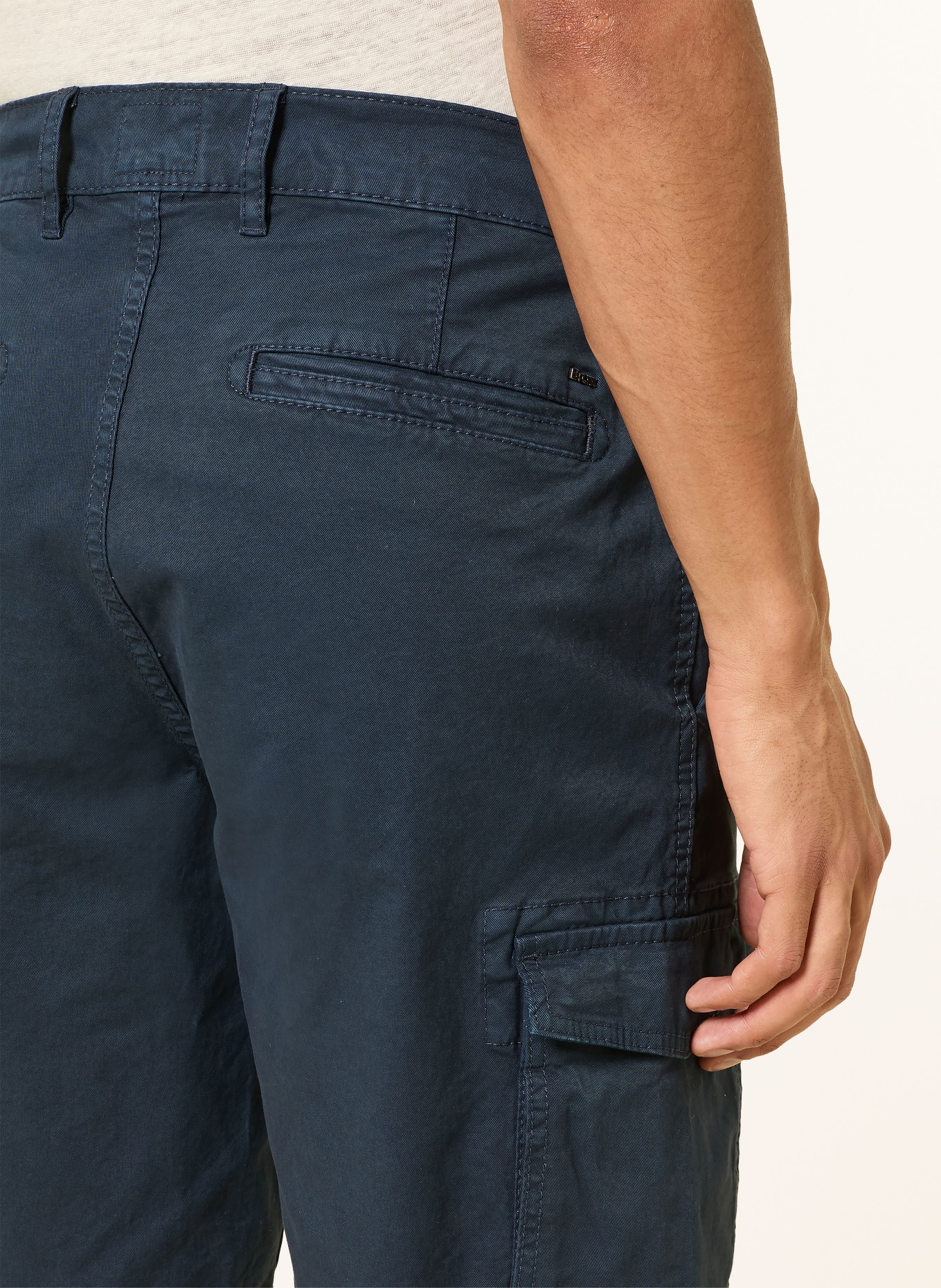 BRAX Kraťasy s kapsami: TMAVĚ MODRÁ