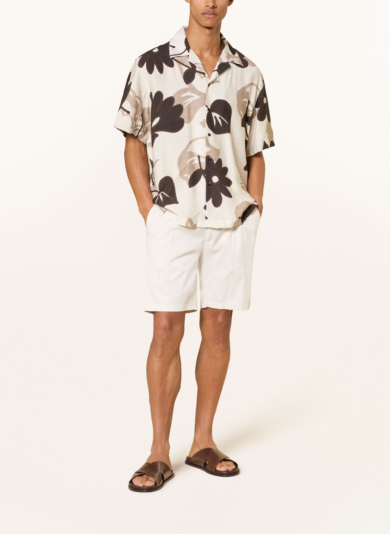 BRAX TINO B Relaxed Fit Shorts: ECRU