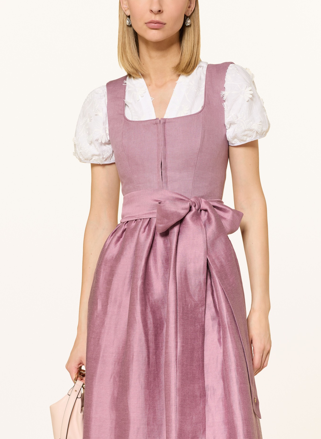 AlpenHERZ Dirndl MARIE mit Leinen und Rüschen: ALTROSA