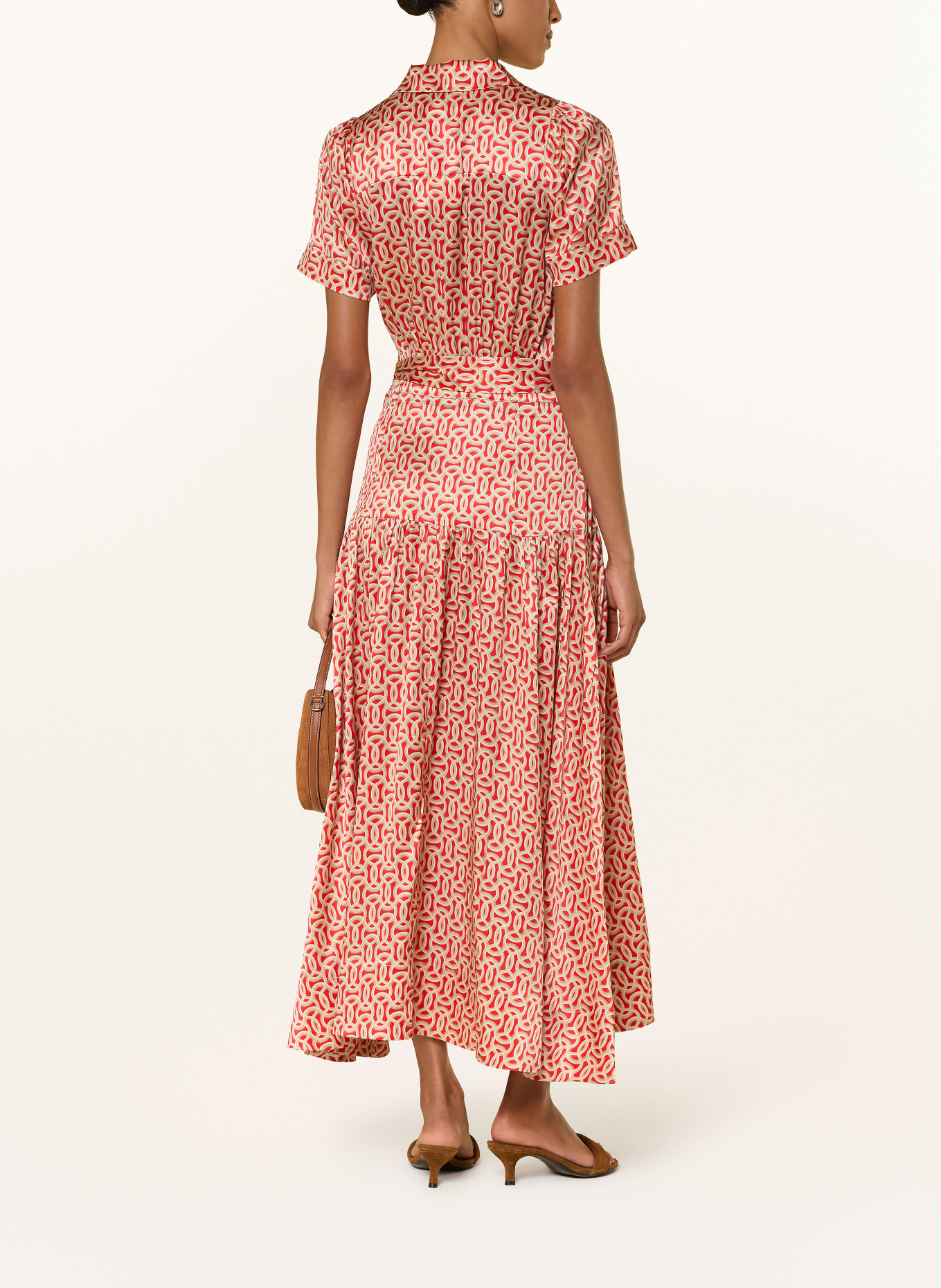 dea kudibal Hedvábné šaty LUNADEA: ČERVENÁ / VELBLOUDÍ / BÉŽOVÁ