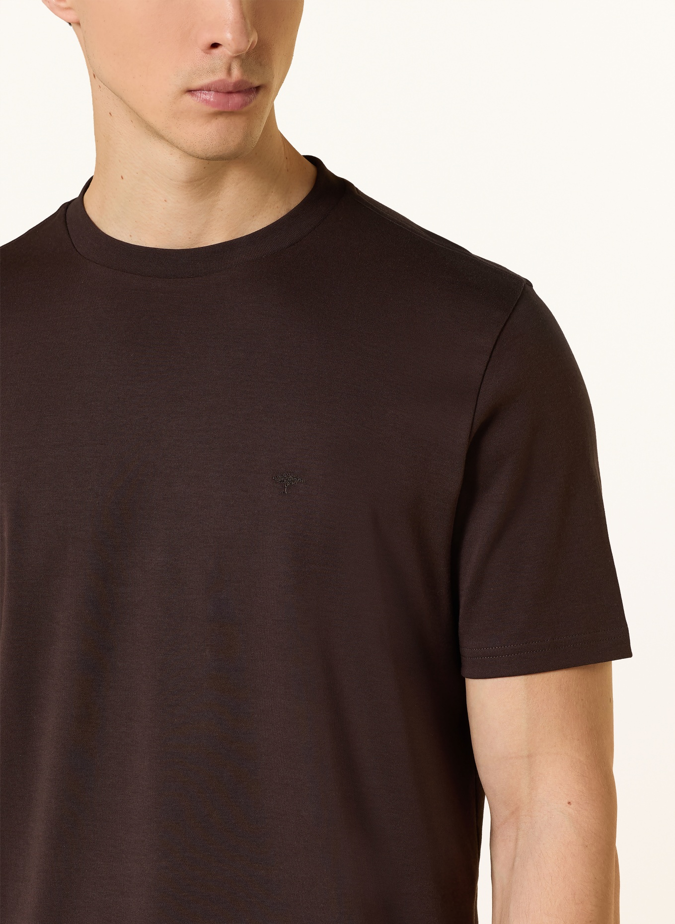 FYNCH-HATTON T-Shirt: DUNKELBRAUN