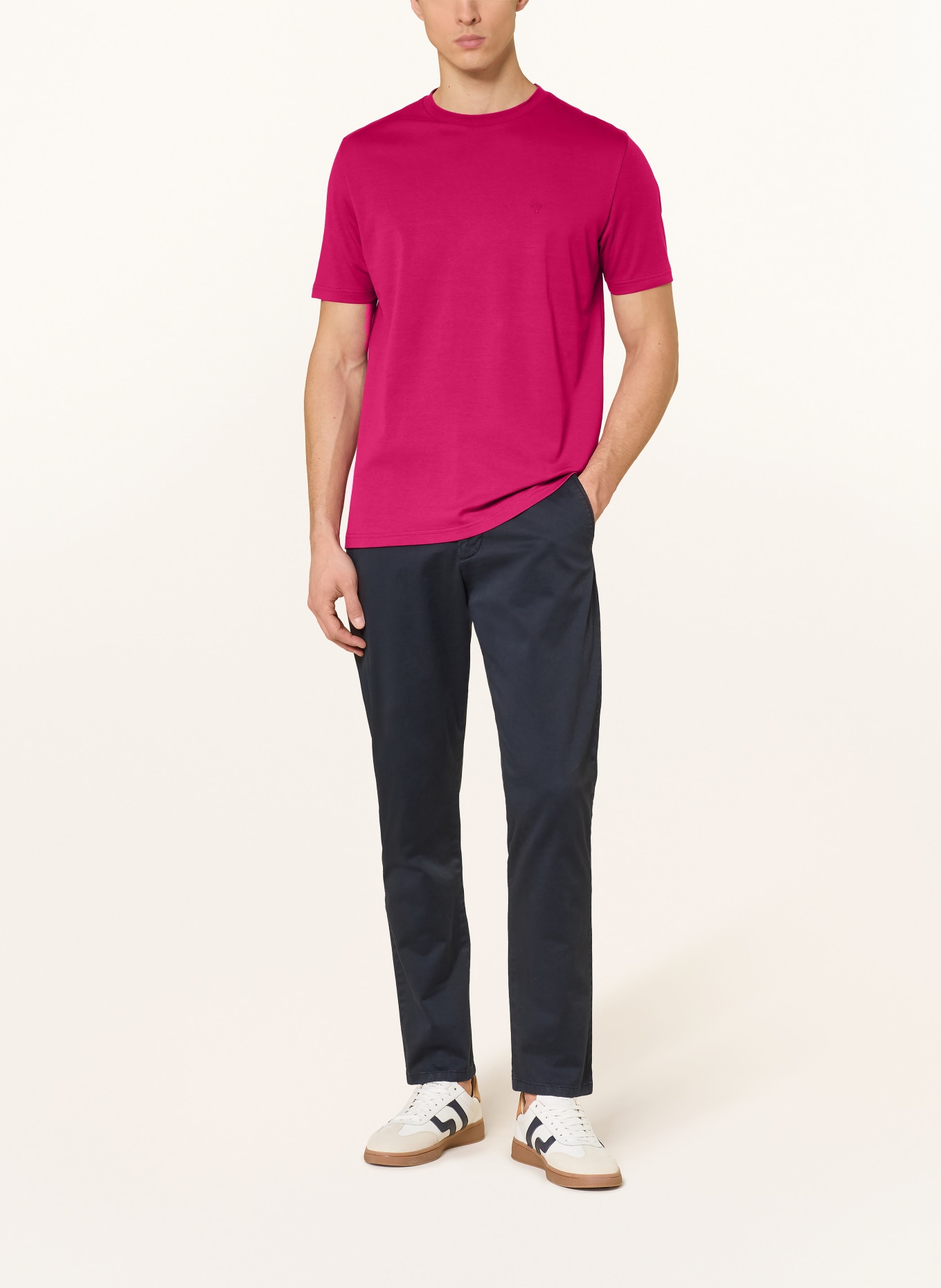 FYNCH-HATTON T-Shirt: FUCHSIA