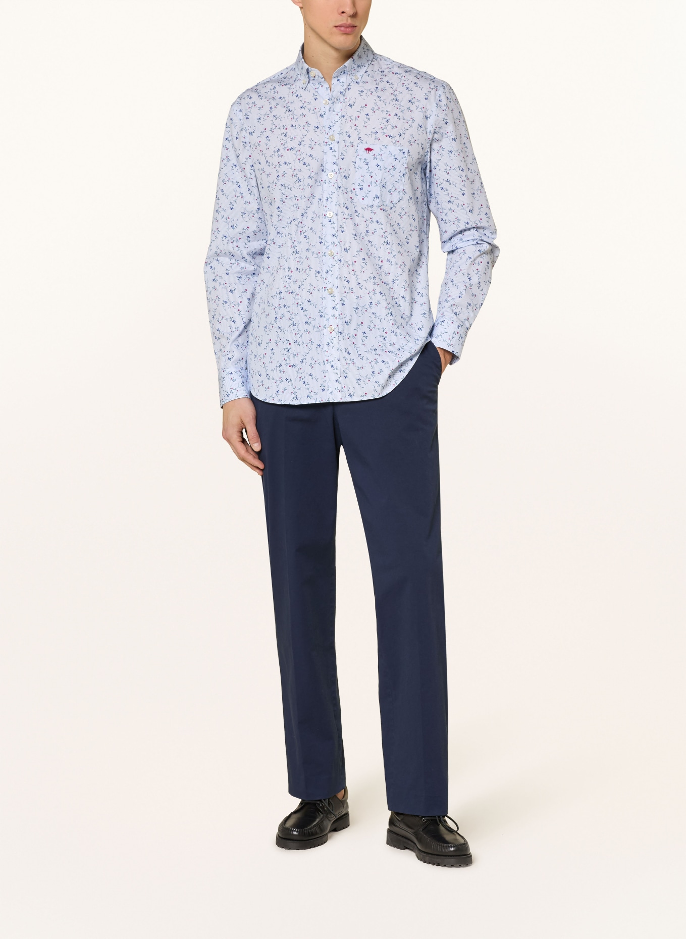 FYNCH-HATTON Chemise coupe classique: BLEU CLAIR / ROUGE / BLEU FONCÉ