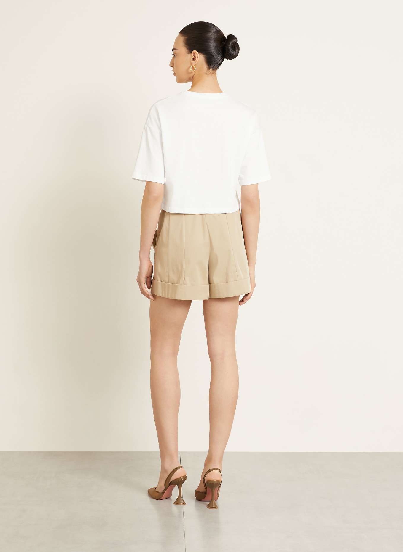 BALMAIN T-Shirt: WEISS / DUNKELBRAUN