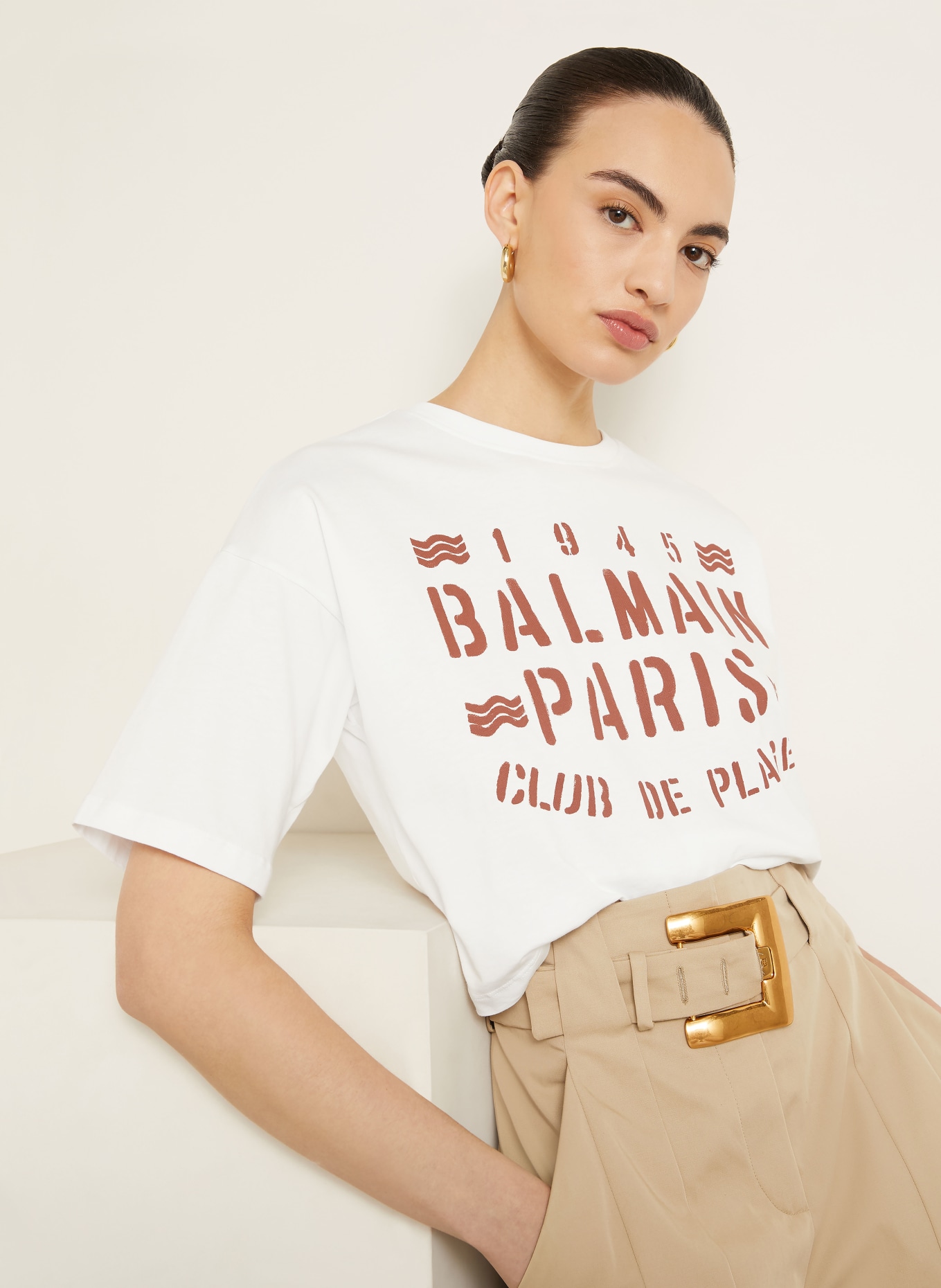 BALMAIN T-Shirt: WEISS / DUNKELBRAUN