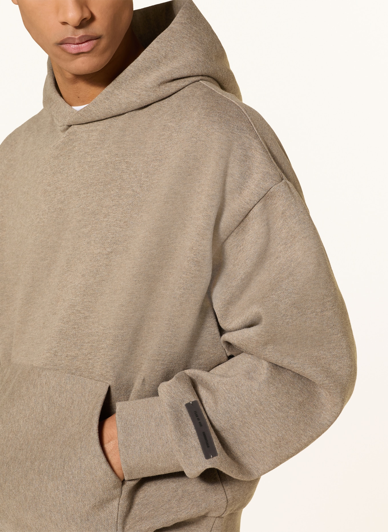 ESSENTIALS - FEAR OF GOD Hoodie: TAUPE / SCHWARZ