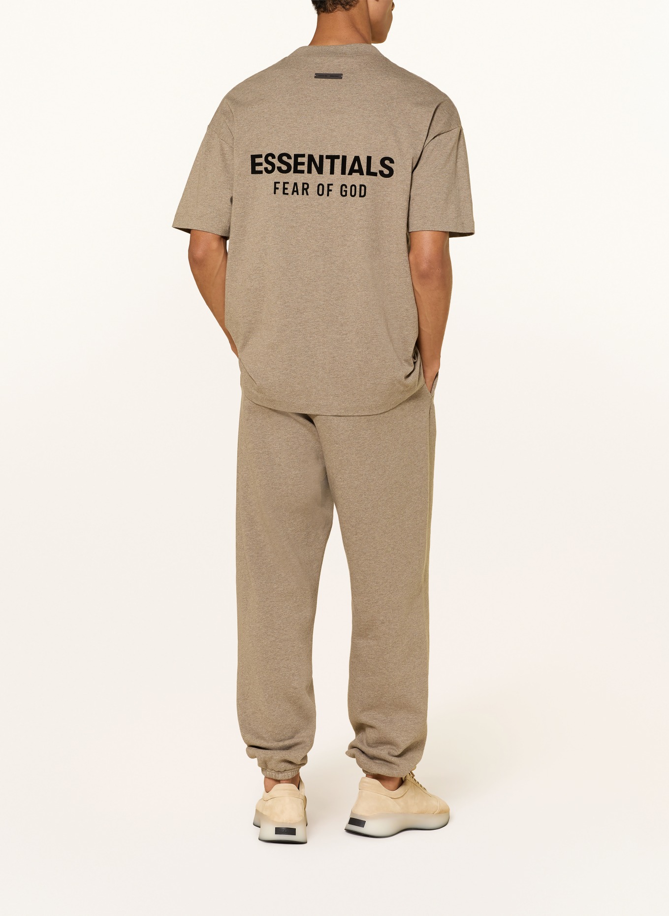 ESSENTIALS - FEAR OF GOD T-Shirt: TAUPE / SCHWARZ
