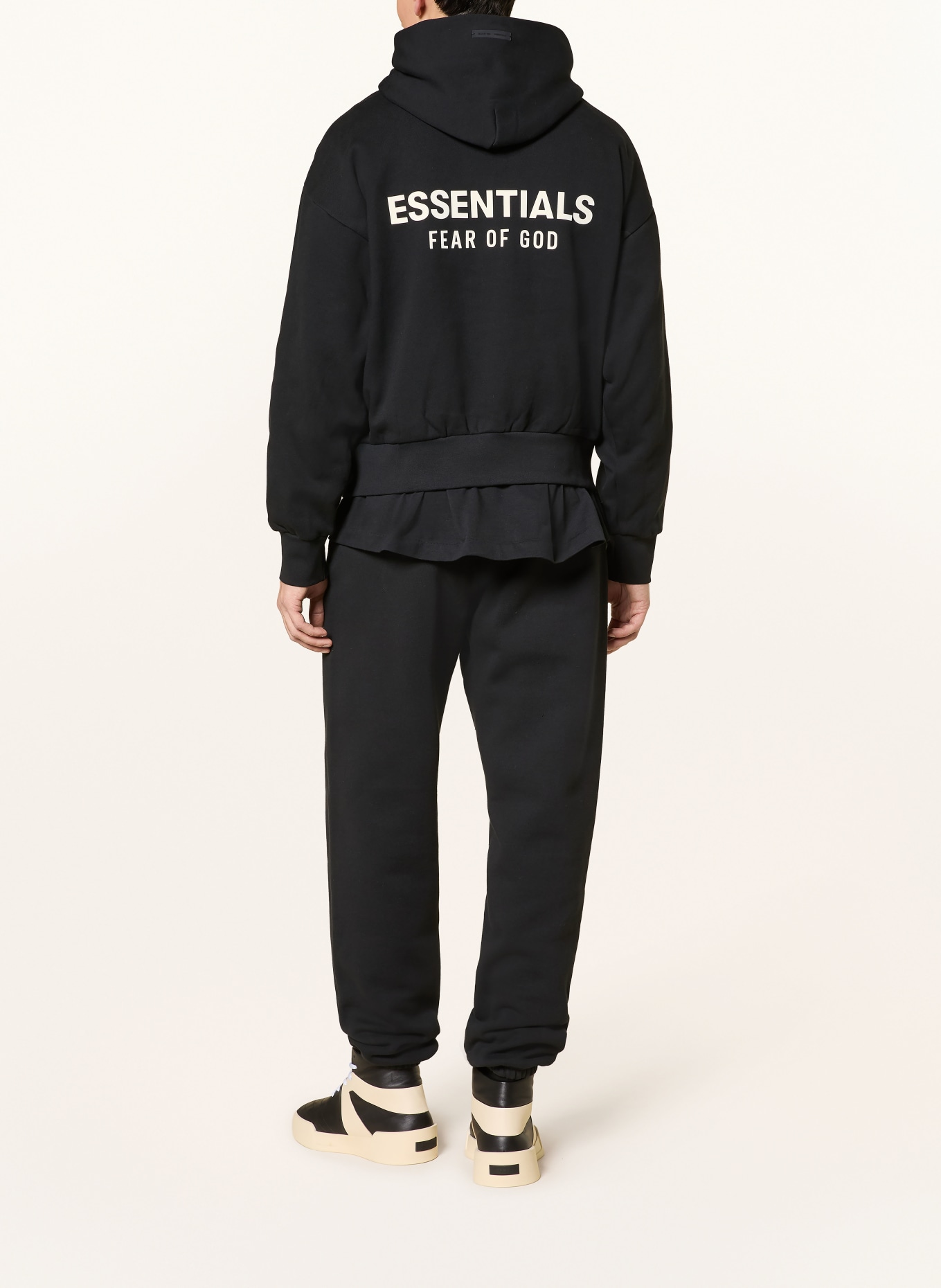 ESSENTIALS - FEAR OF GOD Sweatpants: SCHWARZ
