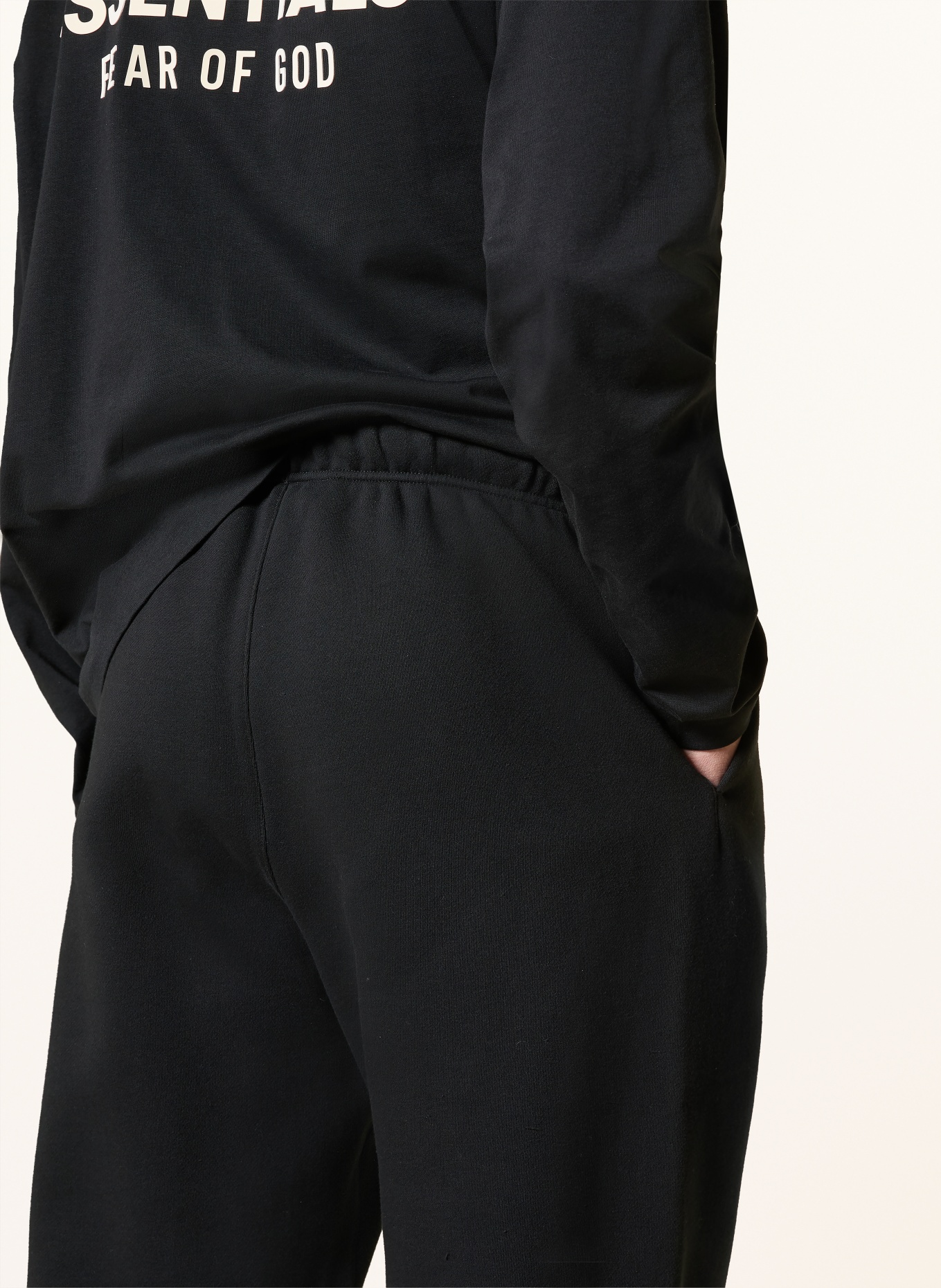 ESSENTIALS - FEAR OF GOD Sweatpants: SCHWARZ