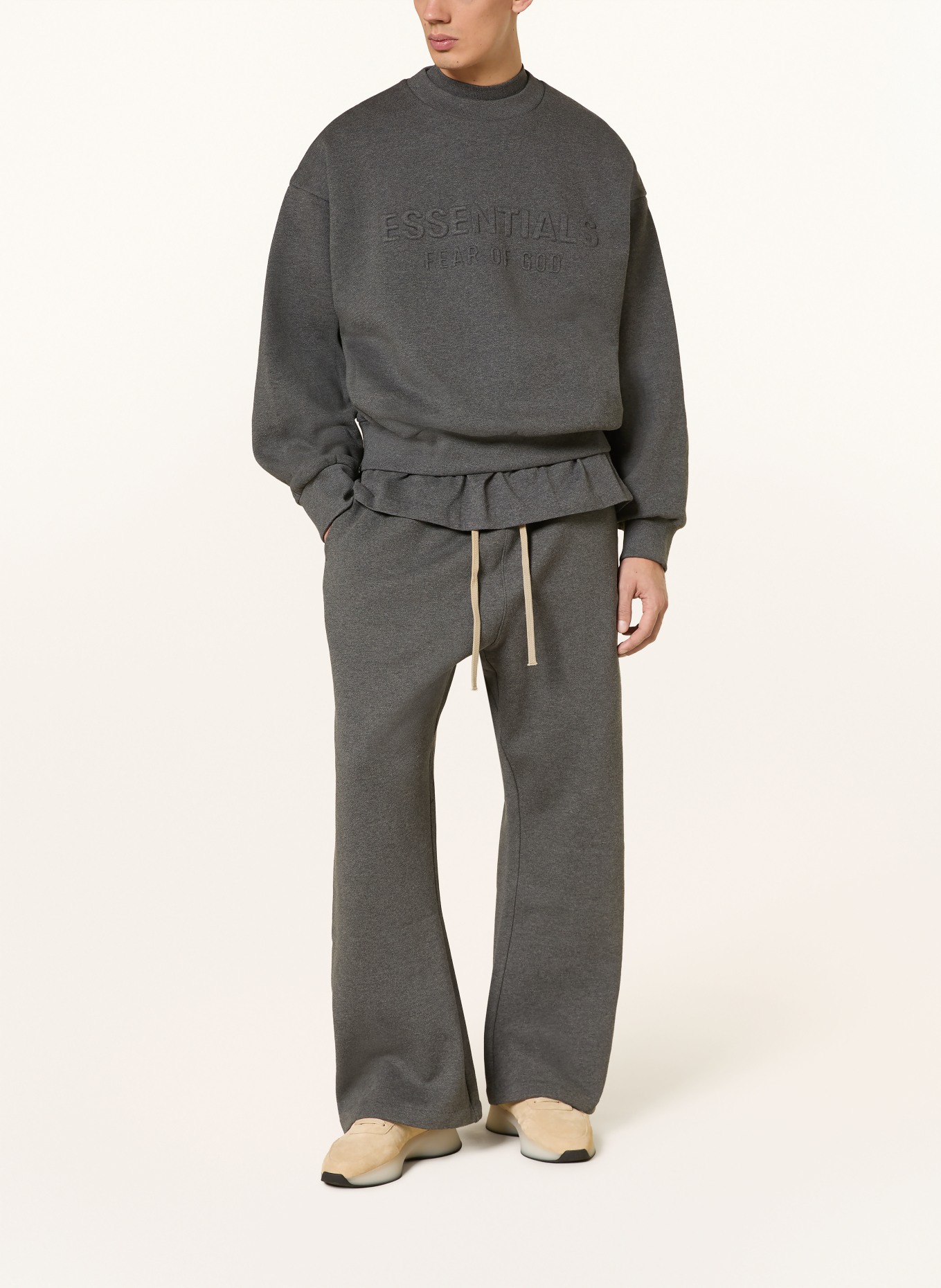 ESSENTIALS - FEAR OF GOD Sweatpants: DUNKELGRAU